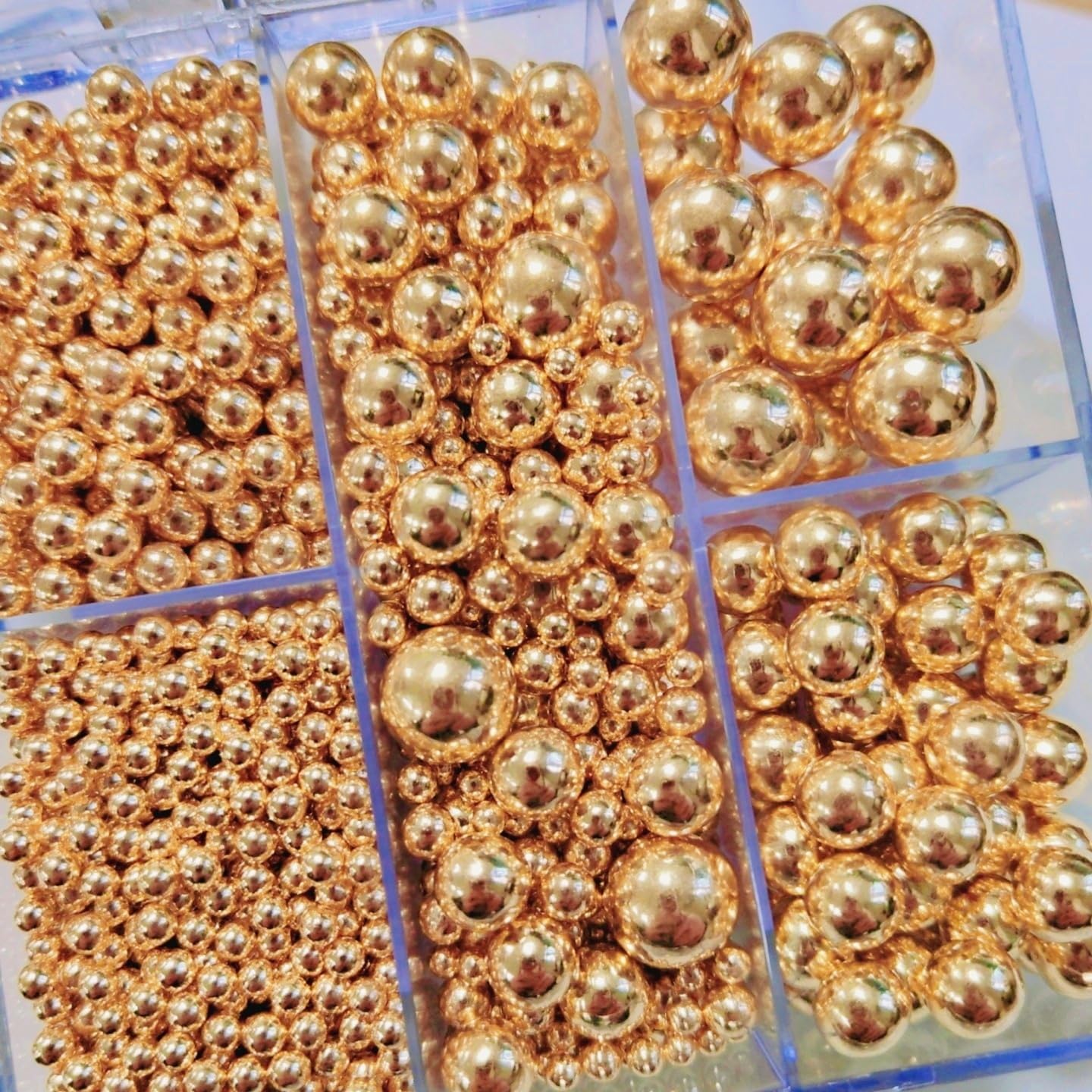 HeDeon&Rles Gold Pearls Sprinkles for Baking Gold Sprinkles 90g/3.17oz 4 Size Mix Edible Gold Preals for Cake Cupcake Pancake Ice Cream Decoration
