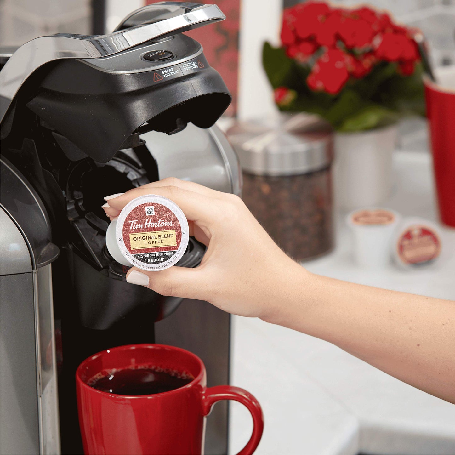 Tim Hortons Original Blend, Medium Roast Coffee, Single-Serve K-Cup Pods Compatible with Keurig Brewers, 32ct K-Cups,Red