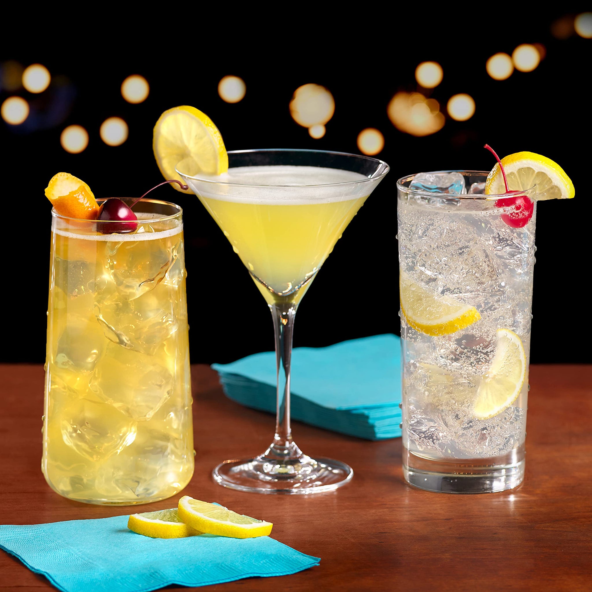 Mr & Mrs T Whiskey Sour Mix, 1 L bottle (Pack of 6), Tart and Sweet Blend Flavored Cocktail Mixer, Made with Cane Sugar, Perfect for Traditional