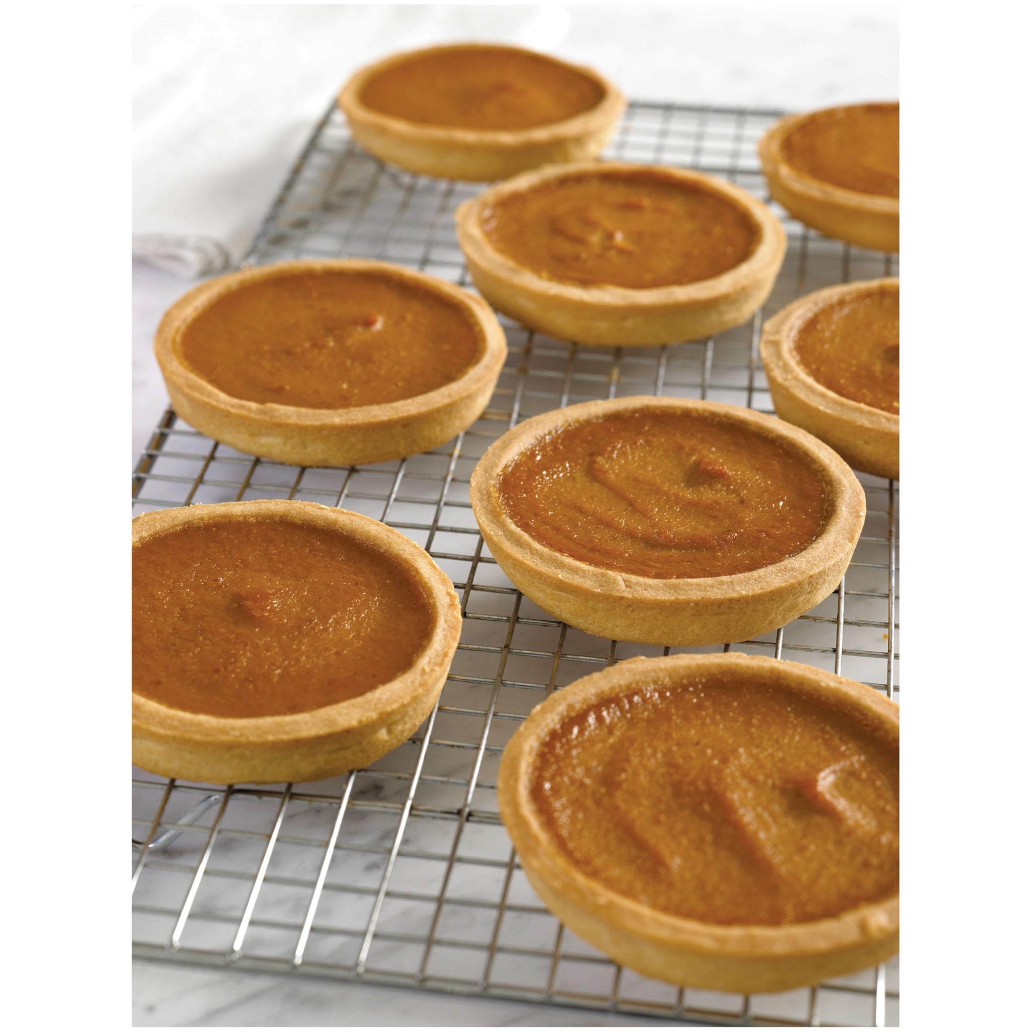 Libby's 100% Pure Pumpkin, Thanksgiving and Holiday Desserts, Pumpkin Pie Filling, Bulk, 6 lb 10 oz Can