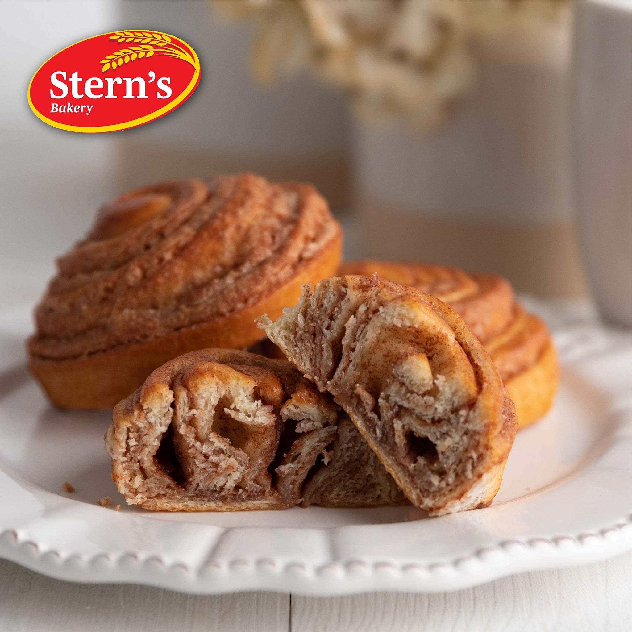 Cinnamon Buns Breakfast Pastry | 18 Pastries Individually Wrapped | Cinnamon Rolls Snack Cakes | Coffee Snacks | On the Go Snacks for Kids & Adults |