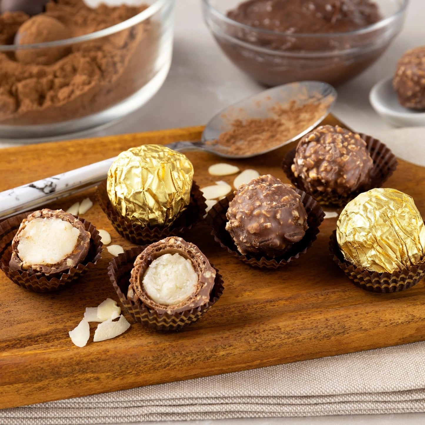 Toyosport Gold Foil Candy Wrappers for Chocolate, 100 Sheets of 7.9 x 7.9 Inches, Glossy Aluminum Foil Paper for Homemade Candies, Perfect