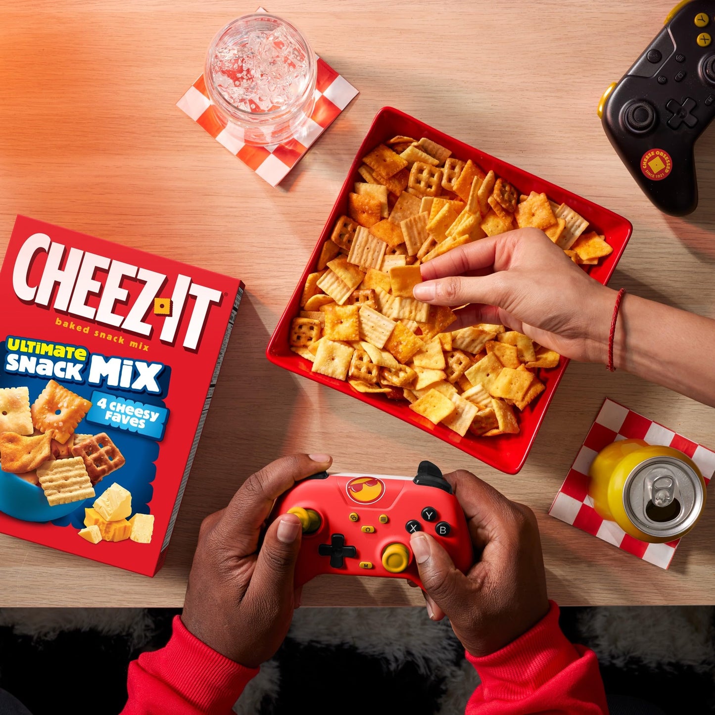 Cheez-It Ultimate Snack Mix, Salty Snacks, Pantry Size, 10.5oz Box (1 Box)