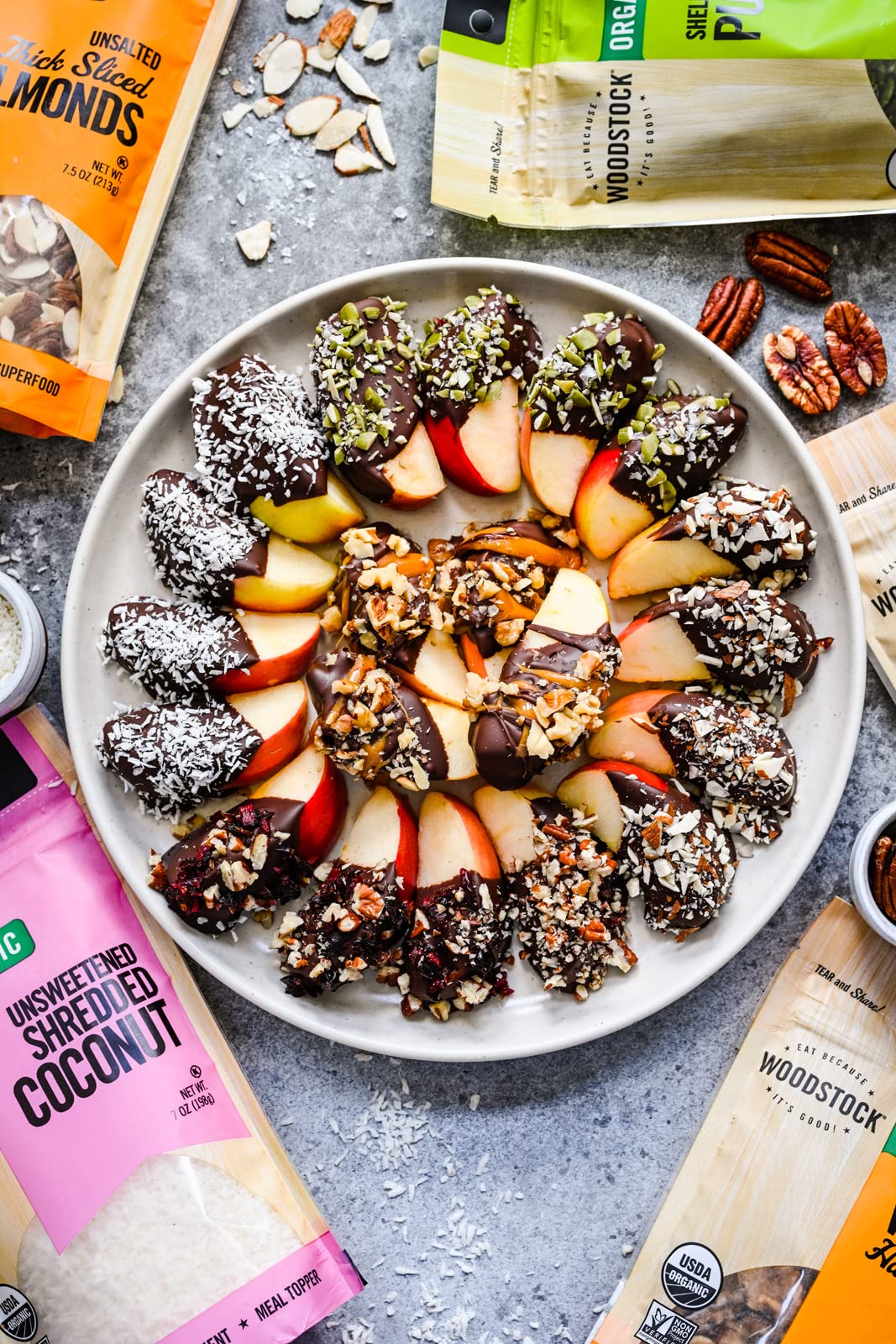 Woodstock Organic Walnuts, Raw, Shelled Halves and Pieces, 5.5 oz (Pack of 8)