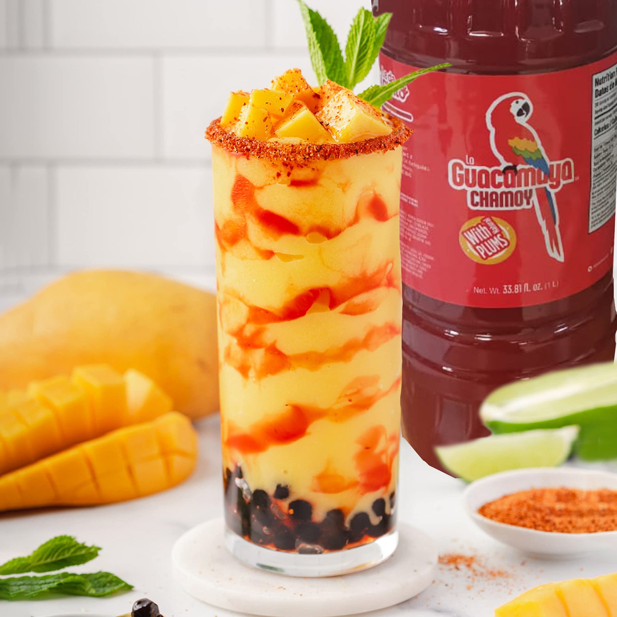 La Guacamaya Chamoy (33.81 fl oz) - Chamoy Candy - Chamoy Dip - Chamoy Sauce for Fruit - Chamoy Paste - Chamoy Rim Paste