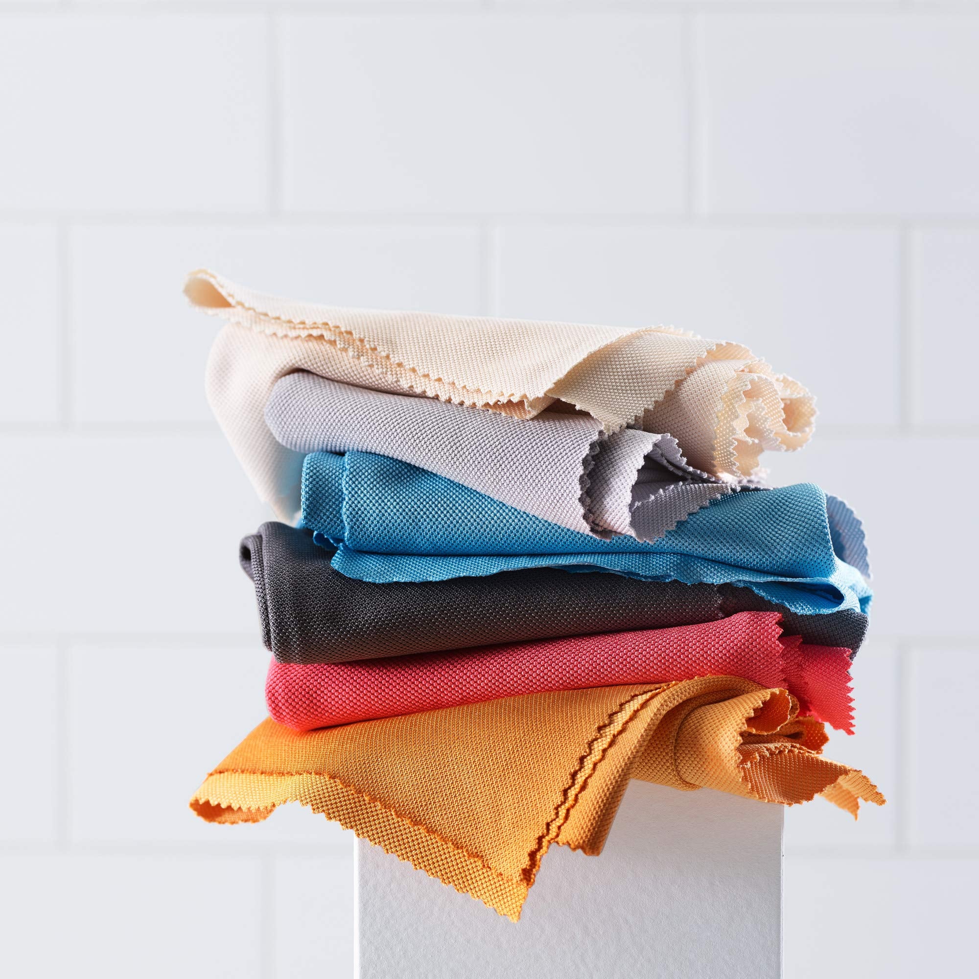 E-Cloth Glass & Polishing Cloth - Microfiber Cleaning Towel Cloth for Windows, Cars, Mirrors, Eyeglasses, & More, Streak Free Clean, Reusable