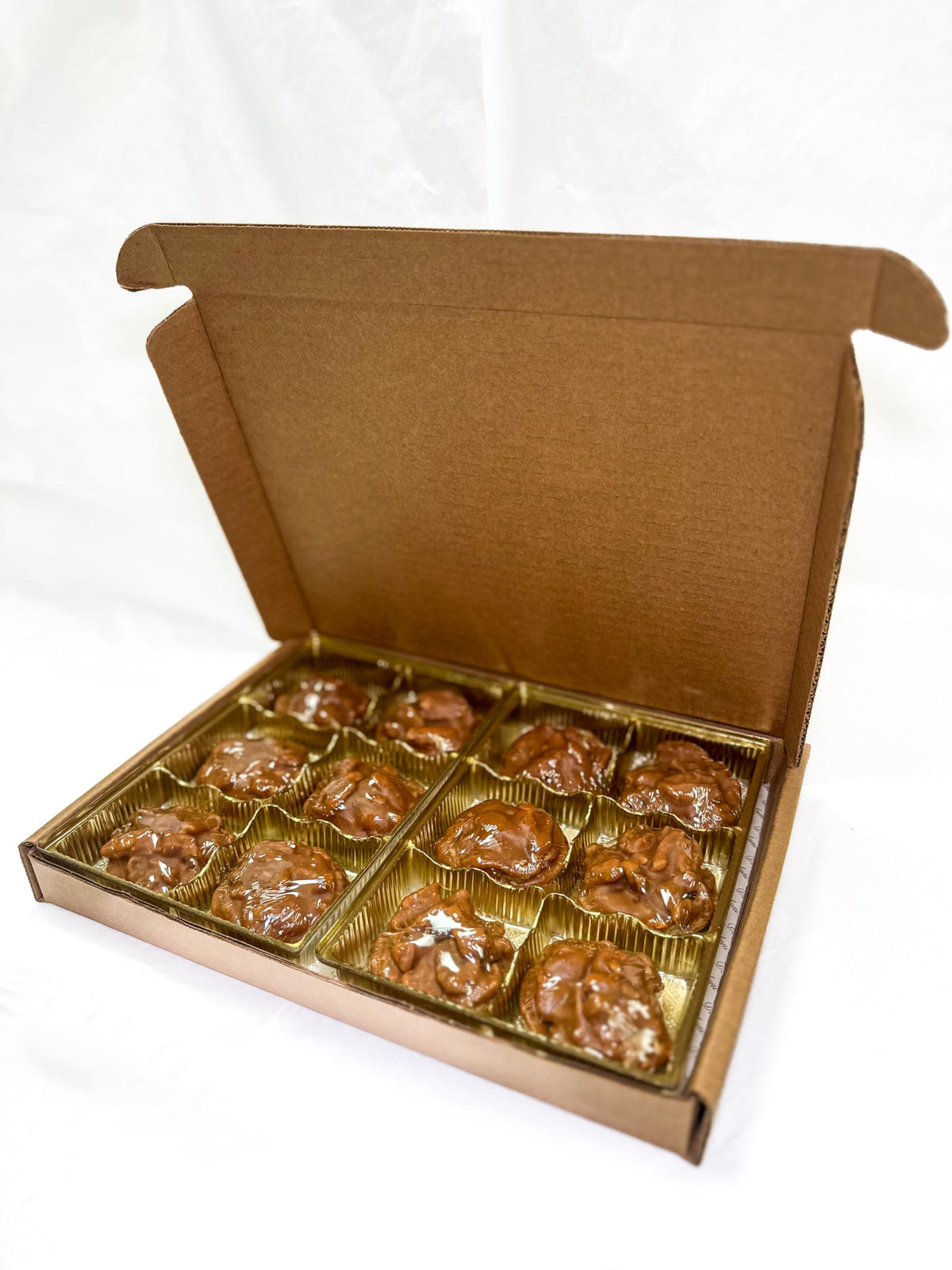 Aunt Aggie De's Box of 12 Pralines, 2 oz (Creamy)