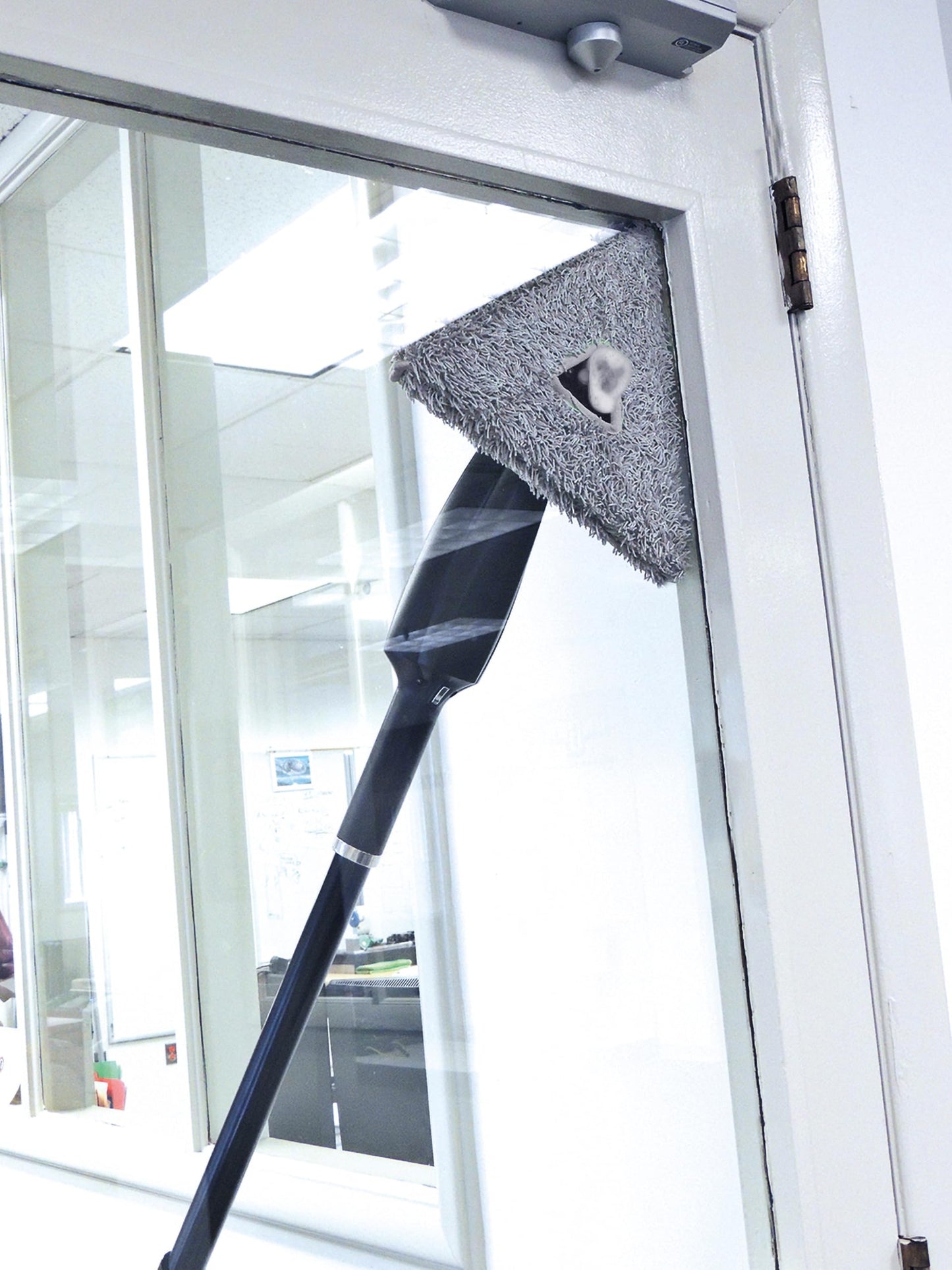 Unger Commercial Stingray Glass Washing Pads - Triangular Microfiber Pads for Efficient Indoor Window Cleaning SRPD2