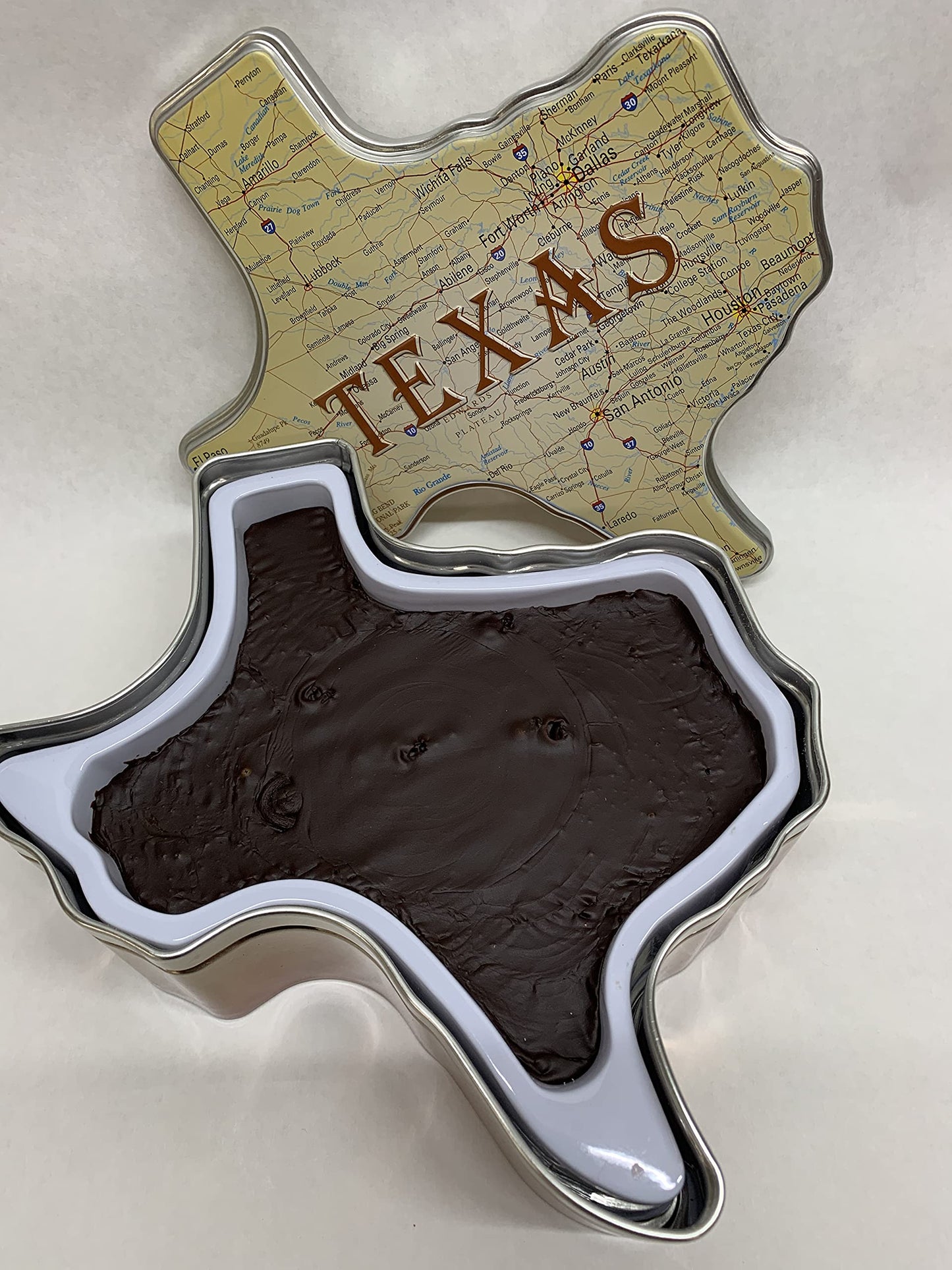 Holiday Farms Fudge in a Texas Roadmap Gift Tin (Chocolate Pecan)