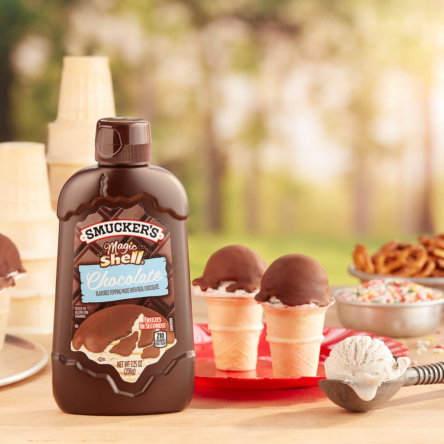 Smucker's Magic Shell Chocolate Flavored Topping, 7.25 oz Squeeze Bottle, 8 Count Case