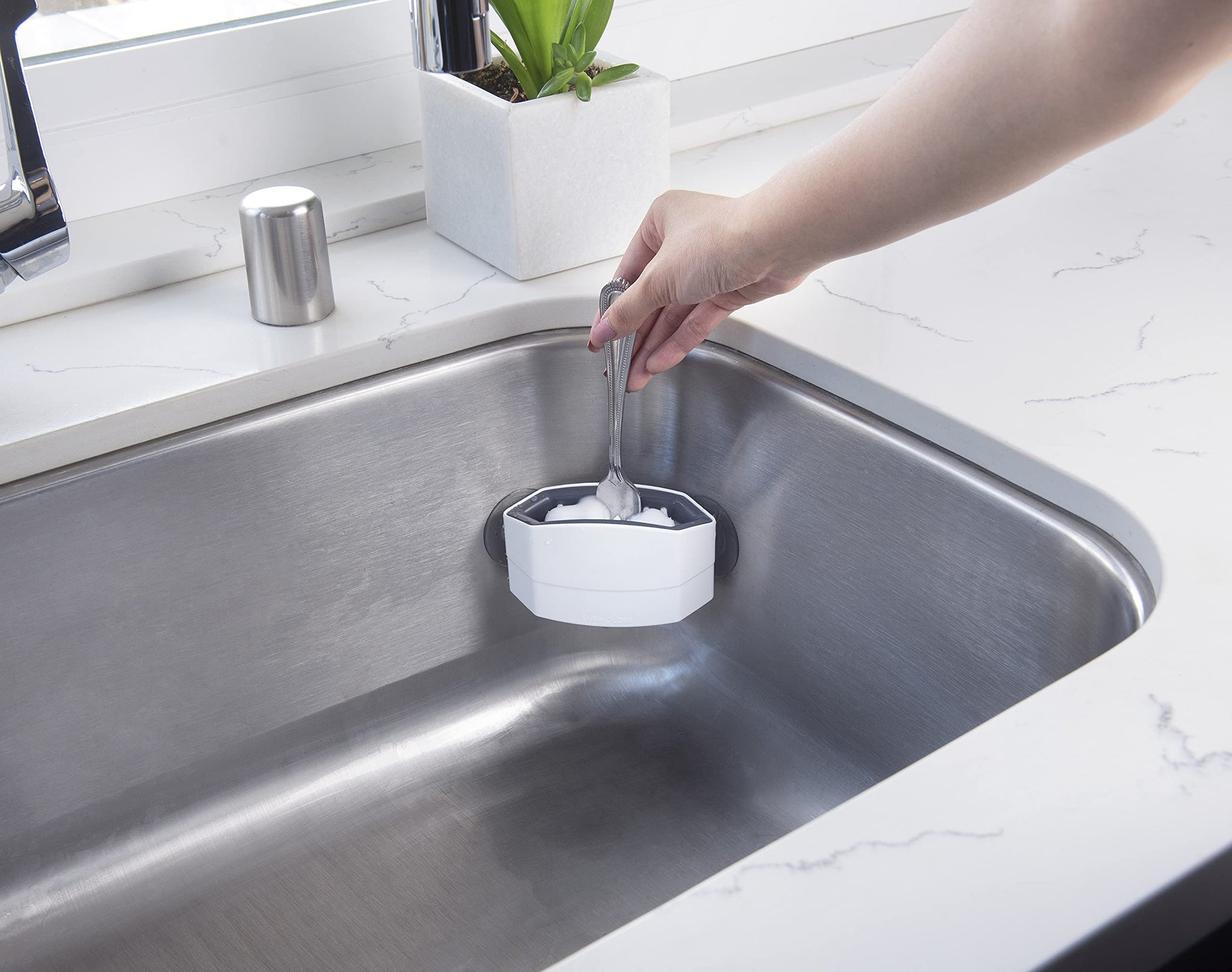 Sophisti-Clean Cutlery Cleaner Brush, Suctioned in-Sink Silverware Scrubber, Non-Scratch Bristles, Easily Clean Utensils and Sharp Knives, Convenient
