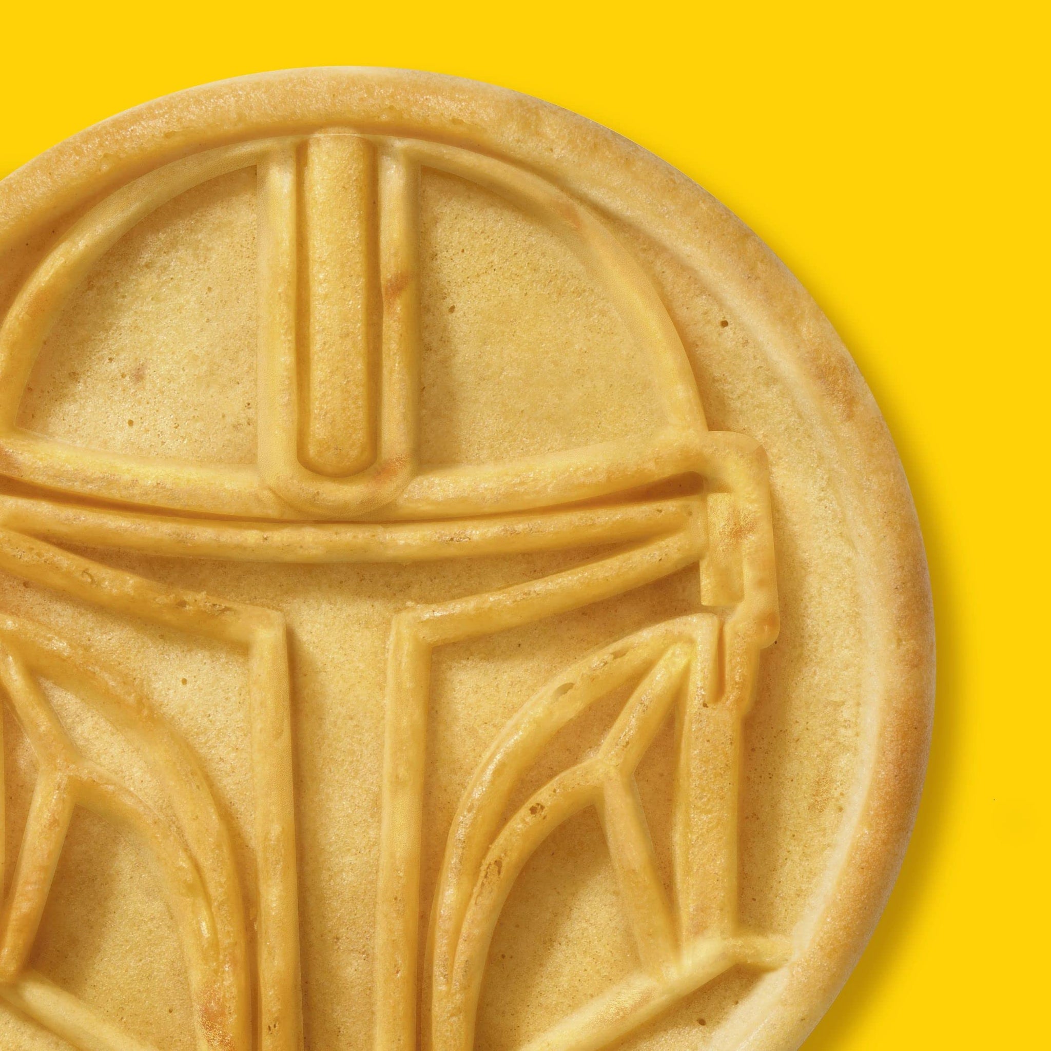 Eggo Star Wars Frozen Waffles, Frozen Breakfast, Resealable, Kids Snacks, Galactic Homestyle, 12.3oz Box (10 Waffles)