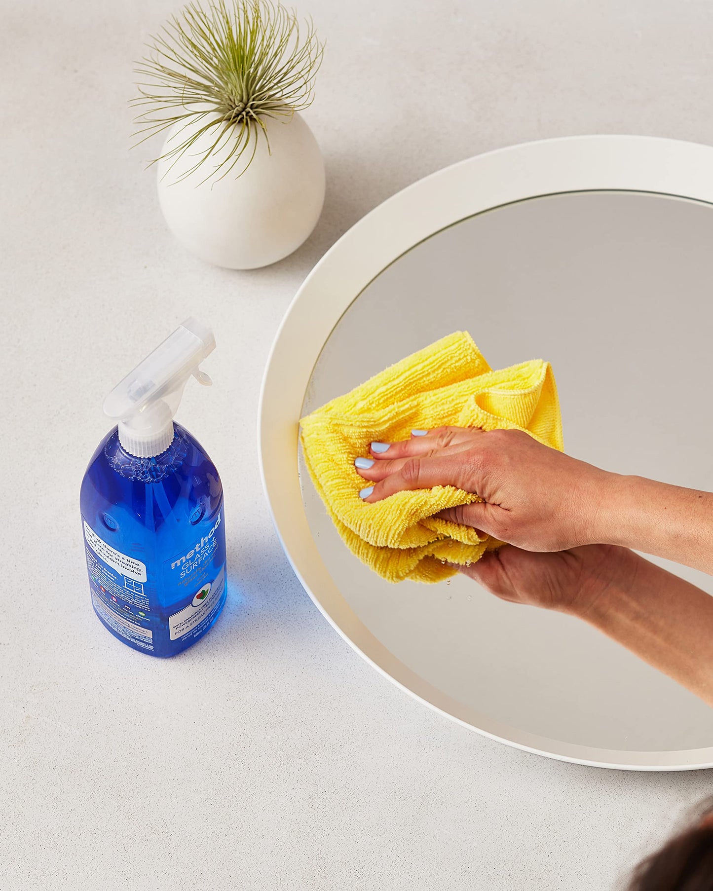 Method Glass Cleaner Spray, Mint, Ammonia Free Solution, Mirror & Window Cleaner - Great for Indoor & Outdoor Glass Surfaces, 28 oz Spray Bottles