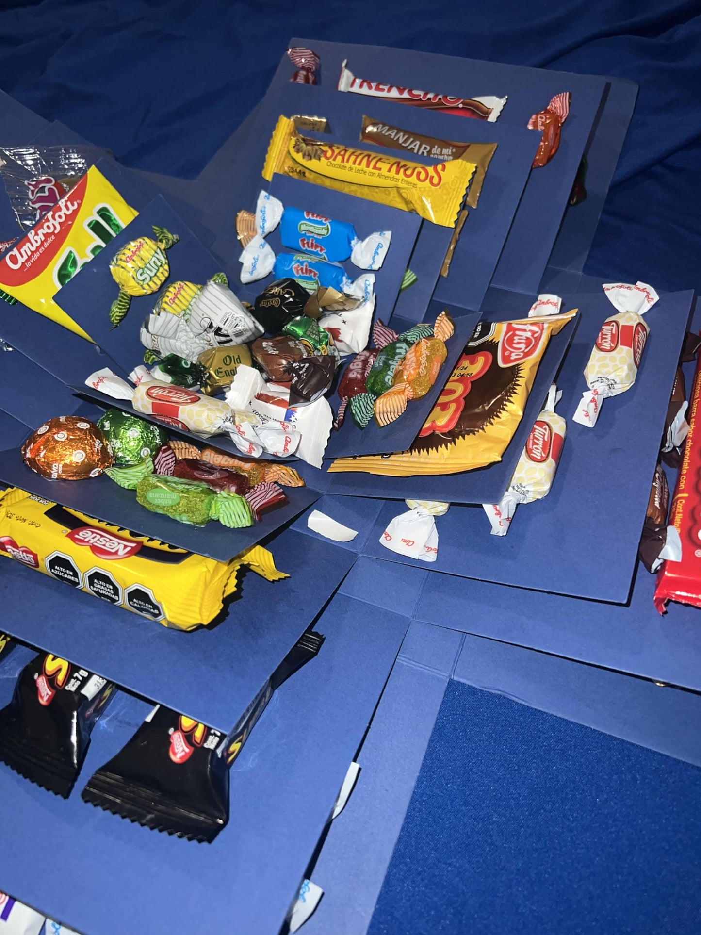 Surprise box with Chilean snacks, Surprise your friends and family with the most desired Chilean products