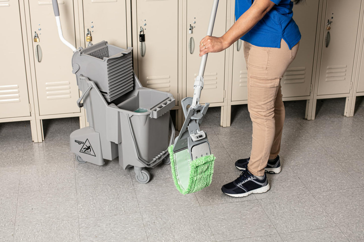 Unger Commercial SmartColor MicroMop 15.0, 16" Wet Dry Microfiber Mop Pad, Reusable - Heavy-Duty Floor Cleaning for Stone & Tile Floors, Green - MM400