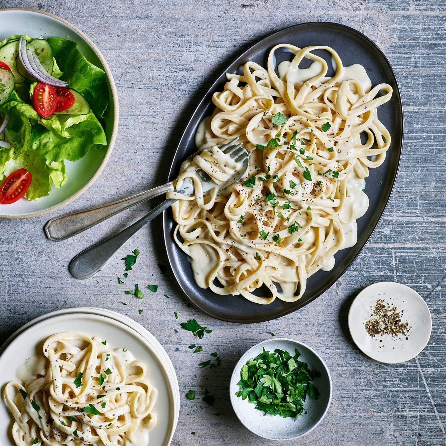Daiya Vegan Alfredo Sauce, Dairy Free Vegan Cheese Sauce, Fettuccine Alfredo Pasta Sauce (Pack of 8)