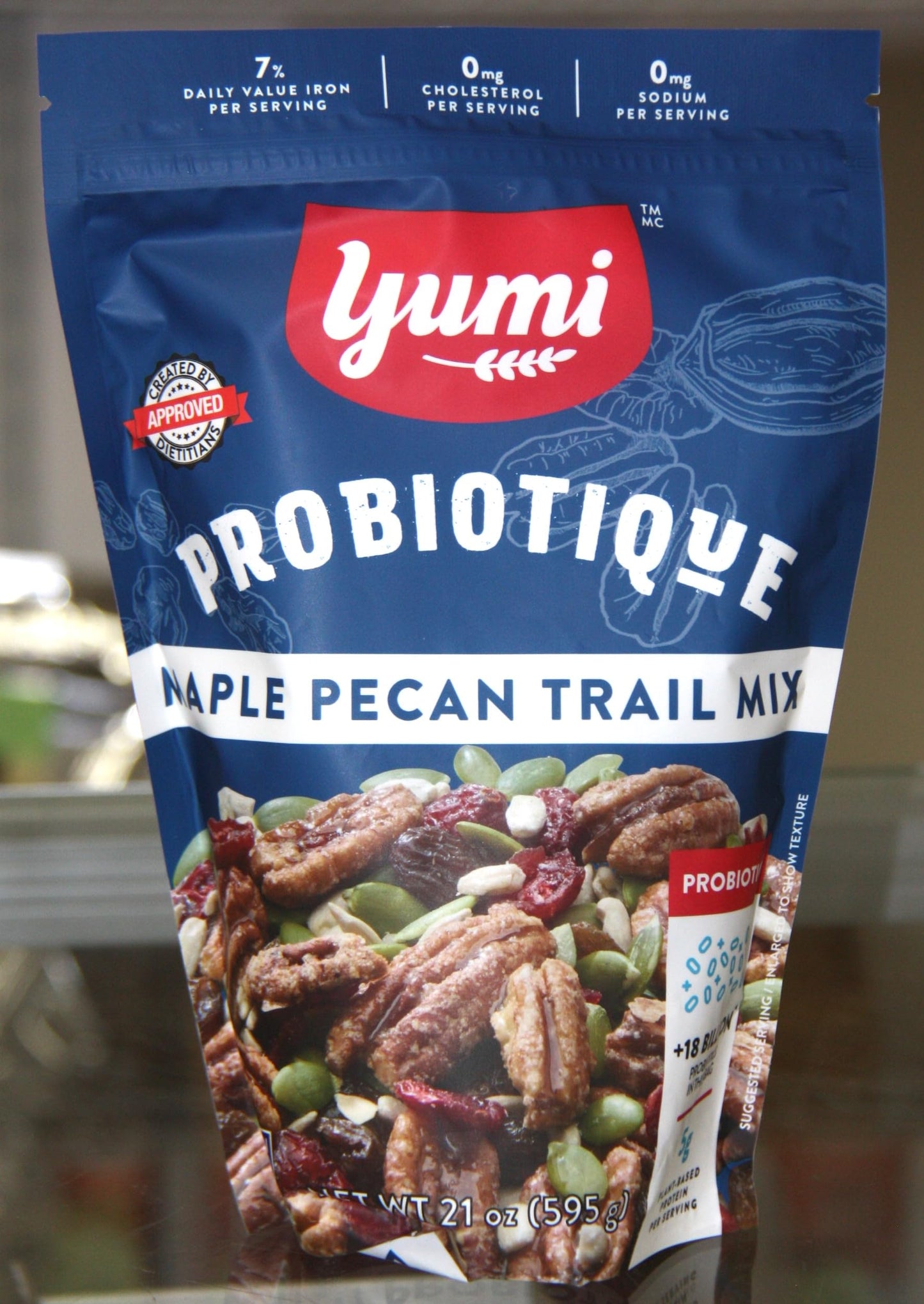 YUMI PROBIOTIQUE MAPLE PECAN TRAIL MIX WITH ORGANIC CRANBERRIES, PUMPKIN SEEDS AND RAISINS 21 OZ