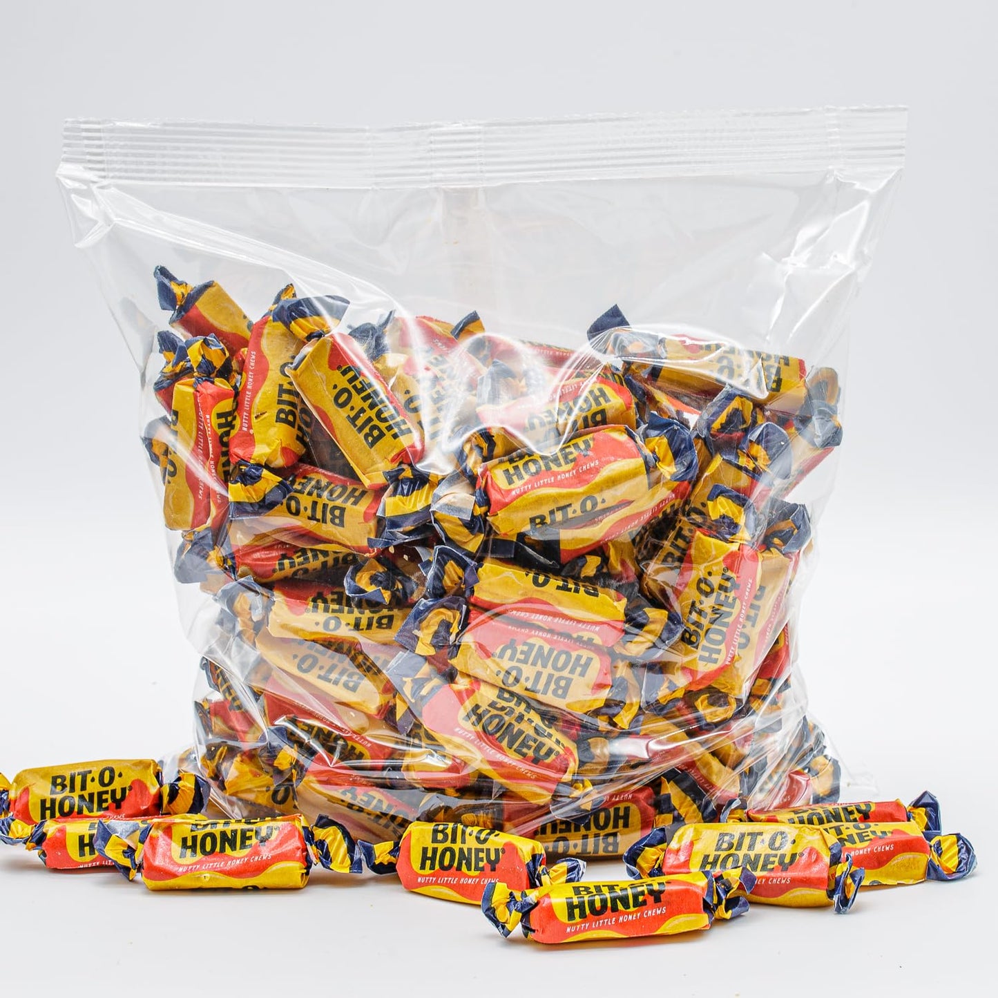 Honey & Almond Flavored Candy 2 lbs - Retro Taffy Bulk Bag, Soft Chewy, Individually Wrapped (130 Pieces)
