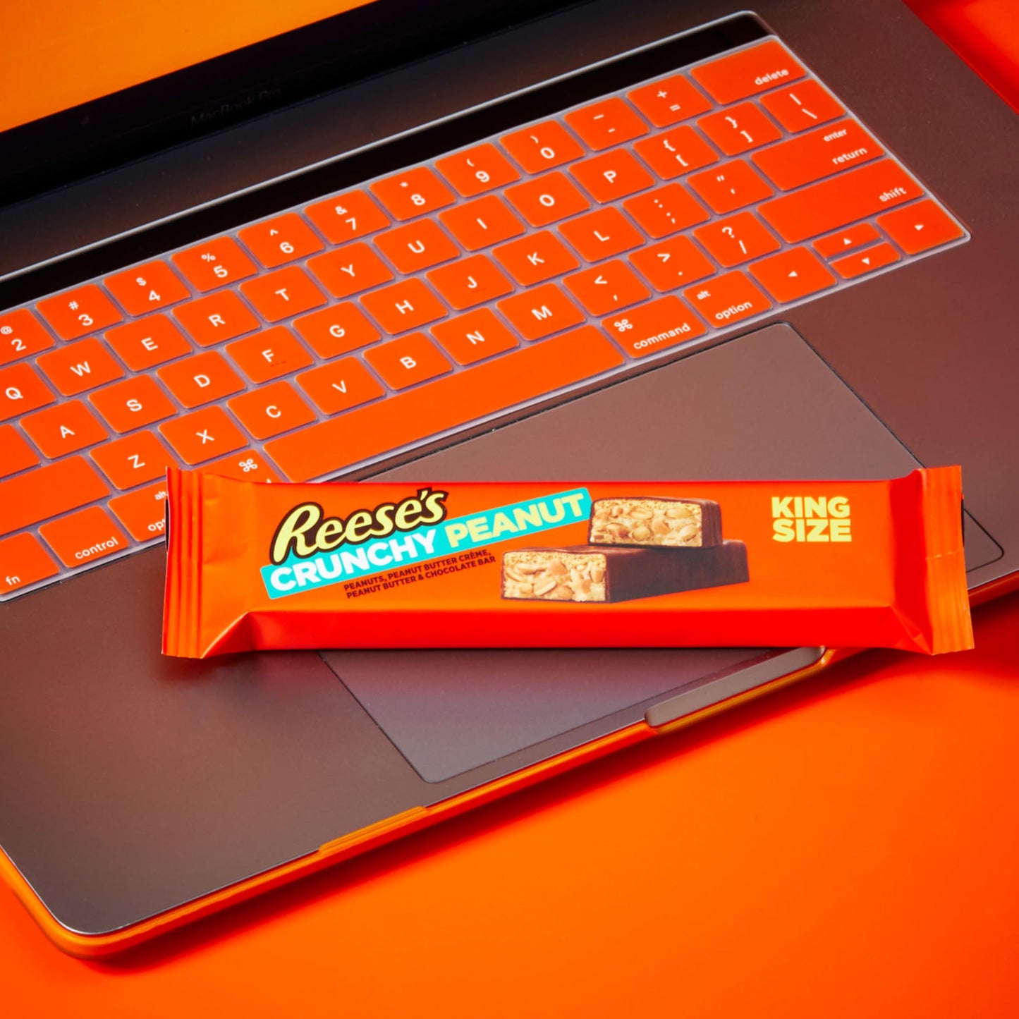 REESE'S Crunchy Peanut Peanut Butter and Peanuts King Size, Candy Bars, 3.2 oz (18 Count)