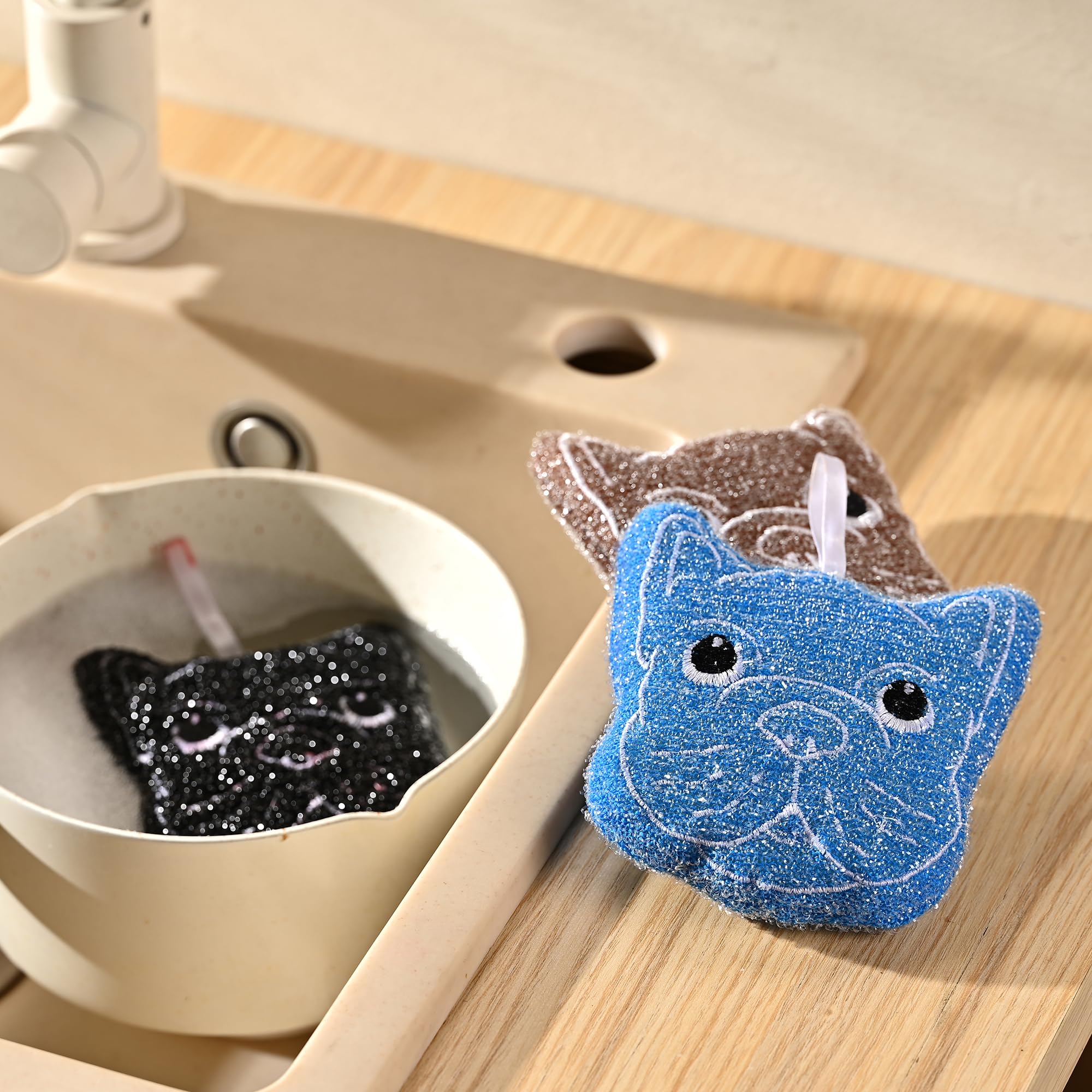 Fox Run Bulldog Kitchen Scrubber Set, Multicolor Pack of 3 Dog Sponges, 4.25" Non-Abrasive Cleaning Pads
