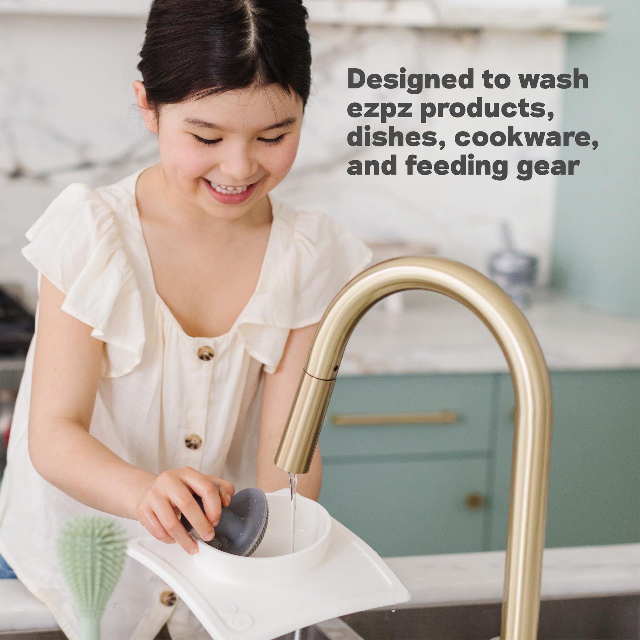 ezpz Mushroom Sponge (Sage) - Odor-Resistant Kitchen Sponge with Soft Bristles, Non-Slip Handle, Suction Base - Gently Cleans Pans, Dishes and Feeding
