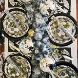Fun Express Black Round Paper Dinner Plates - Stylish, Round, Solid Tableware for Parties & Events - Perfect for Serving Appetizers, Main Dishes - 24
