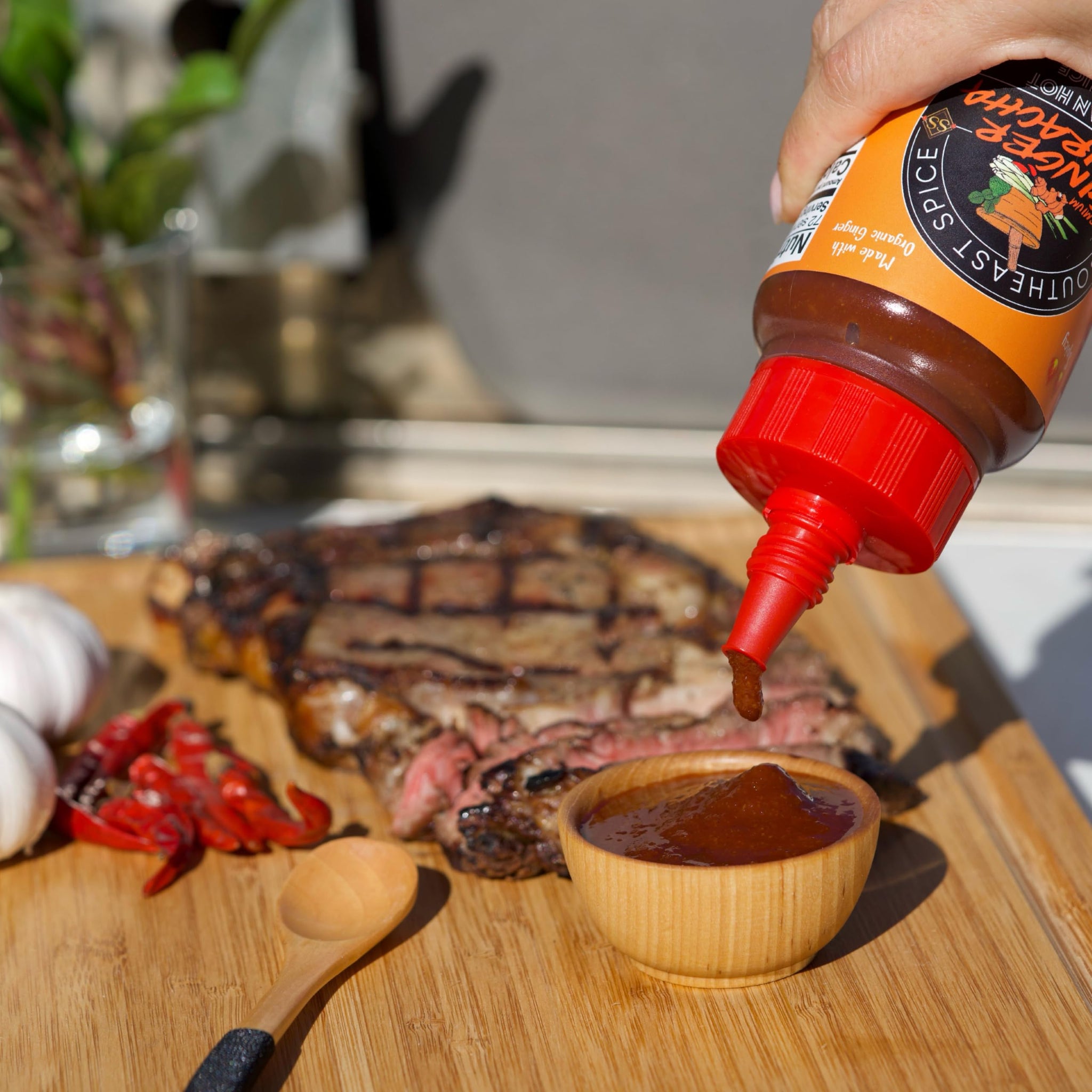 Southeast Spice Ginger Sriracha Hot Sauce - organic ginger garlic sauce for salad steak bbq seafood dumpling shrimp cocktail avocado toast. Spicy