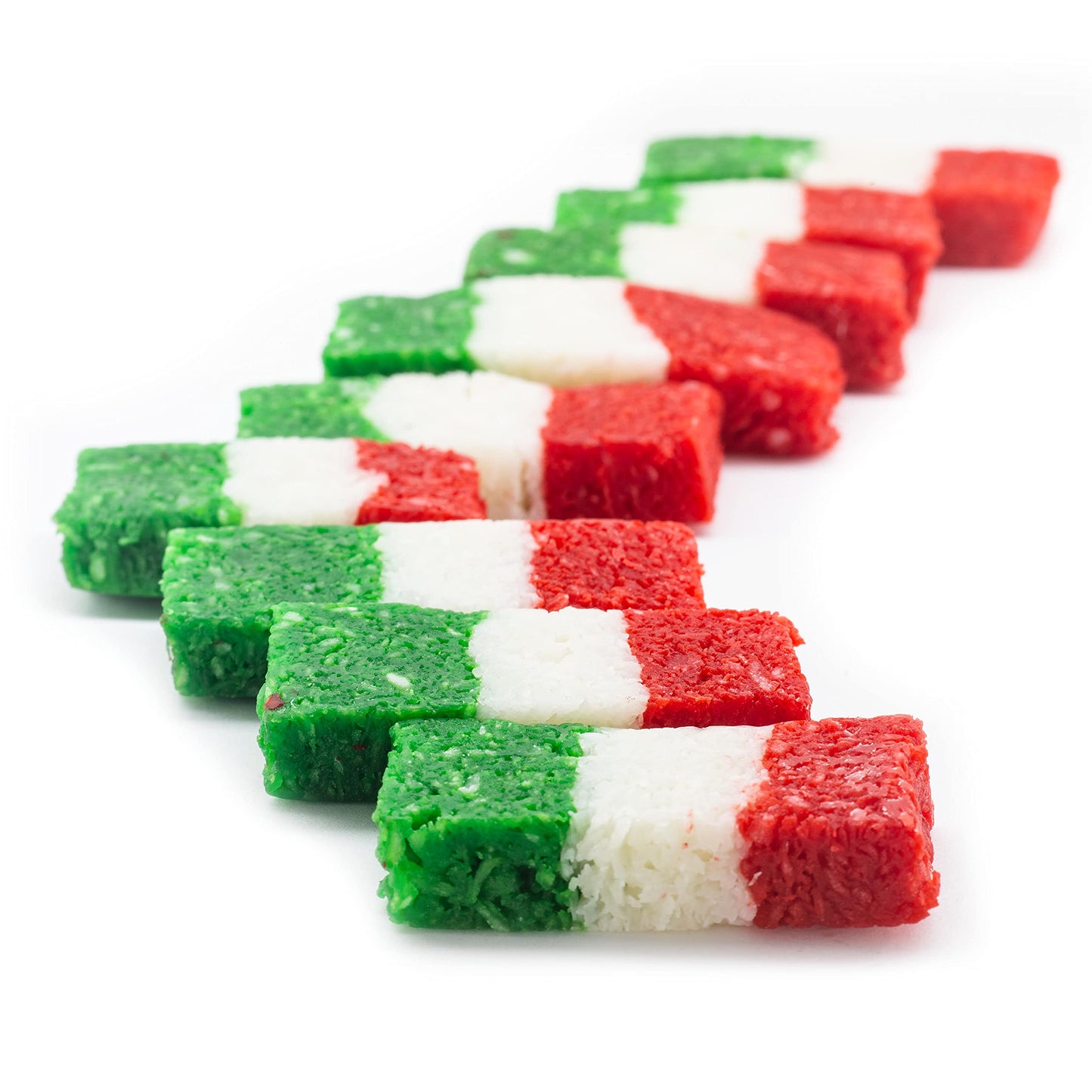 MDM LITTLE FLAGS BANDERITAS COCONUT CANDY 10PC PEG BAG 3.17OZ