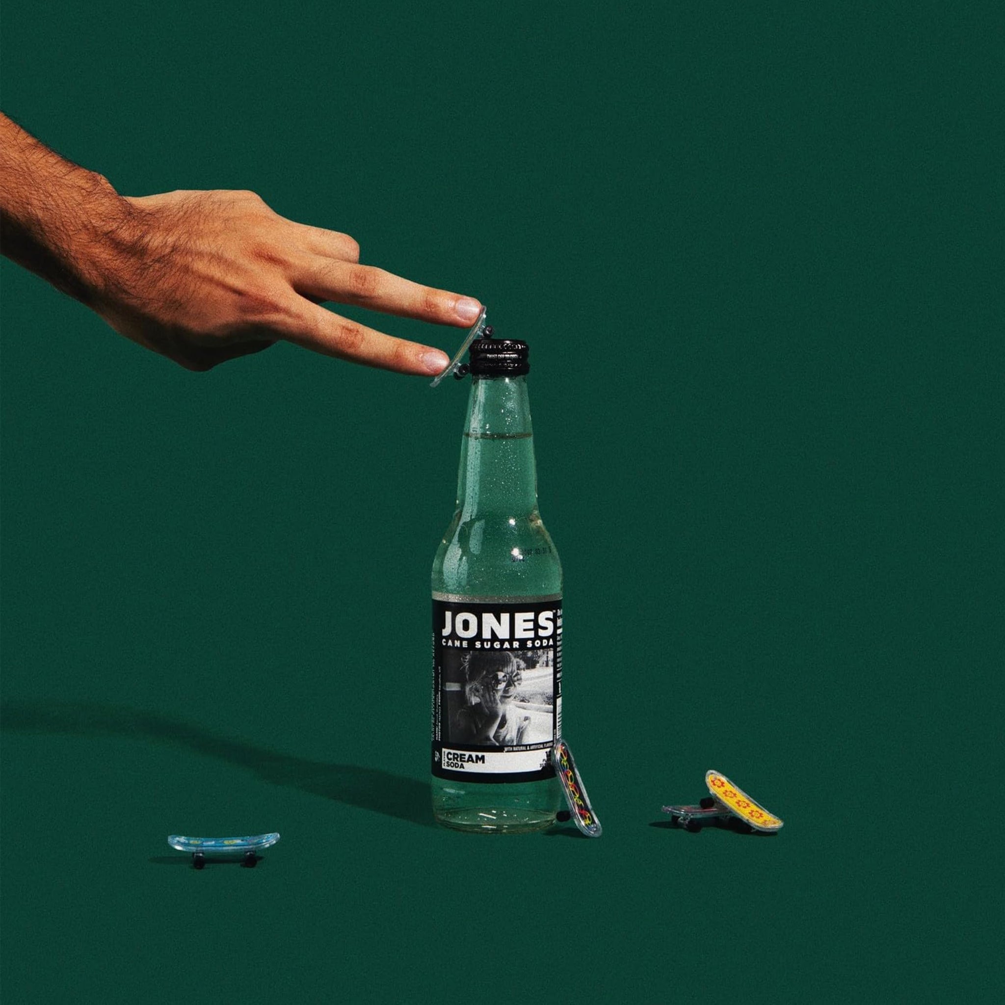 Four(4) Bottles - Jones Soda Co. Cream Soda Flavor | 100% Cane Sugar Soda | Craft Soda Pop | Soda Soft Drinks | Glass Bottle Soda