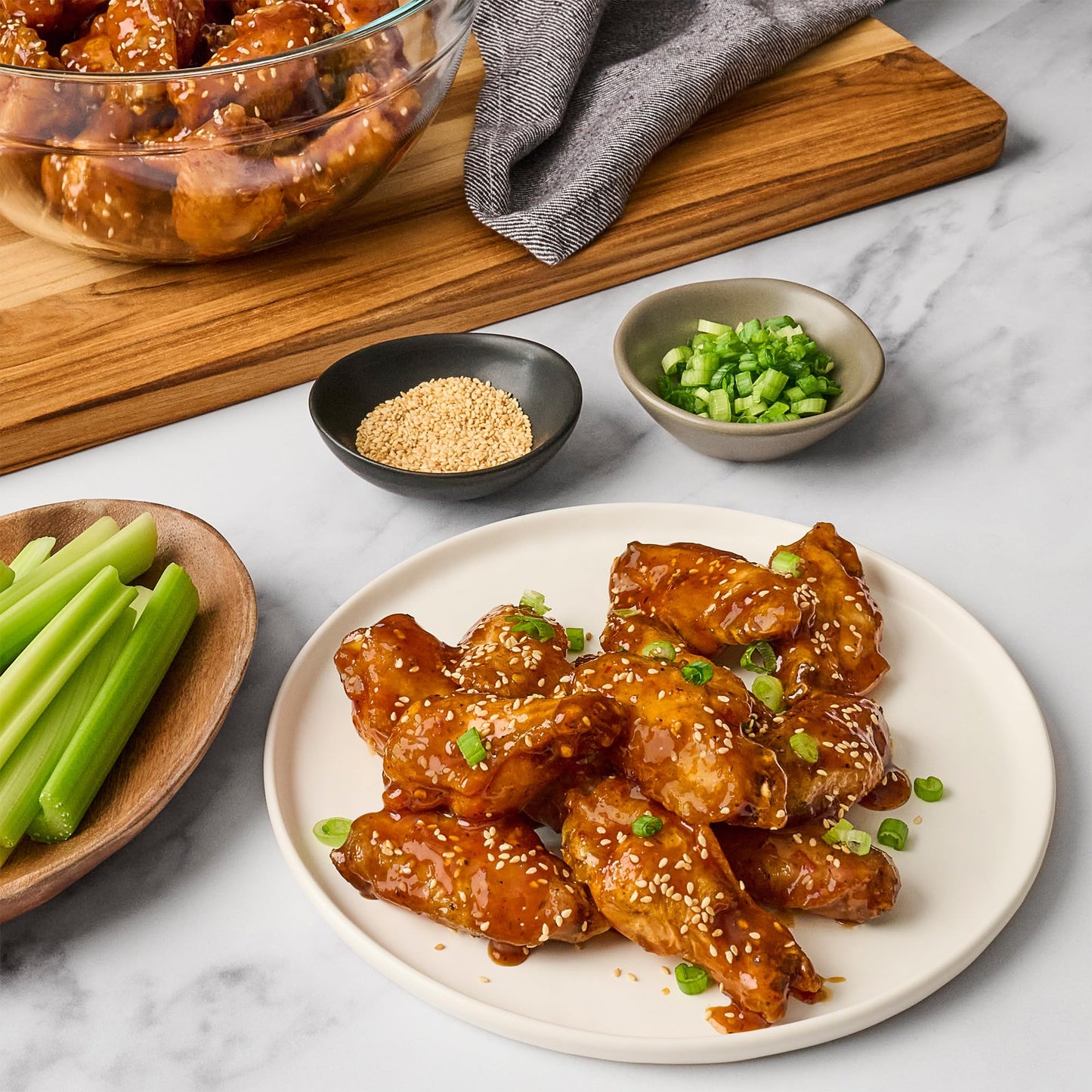 Frank’s RedHot Wings Sauce, General Tso, Dipping Sauce, For Chicken, Shrimp, Stir-Fry, Noodles, and More, 12 fl oz
