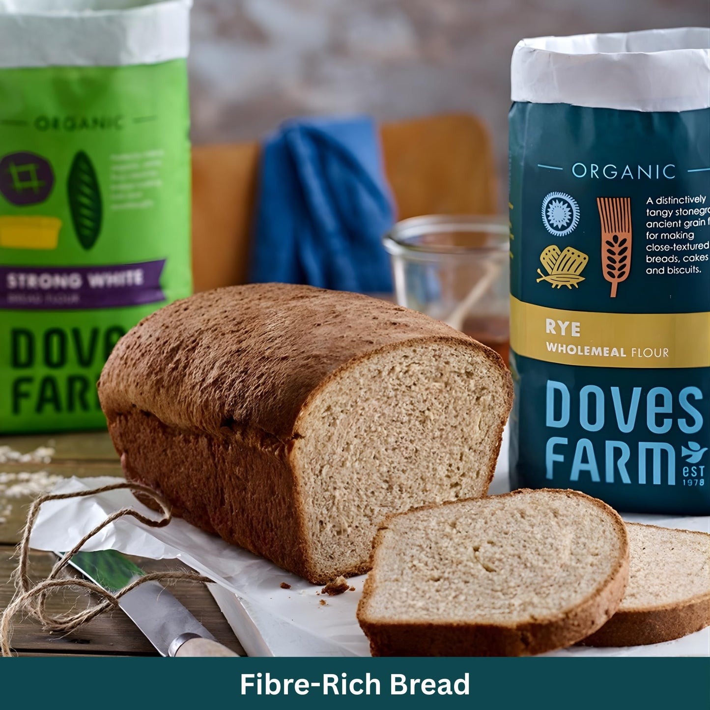 Doves Farm Organic Stoneground Wholemeal Rye Flour 2.2 lb (1 kg) - High Fiber Ancient Whole Grain Dark Rye Flour for British Baking Breads, Cakes