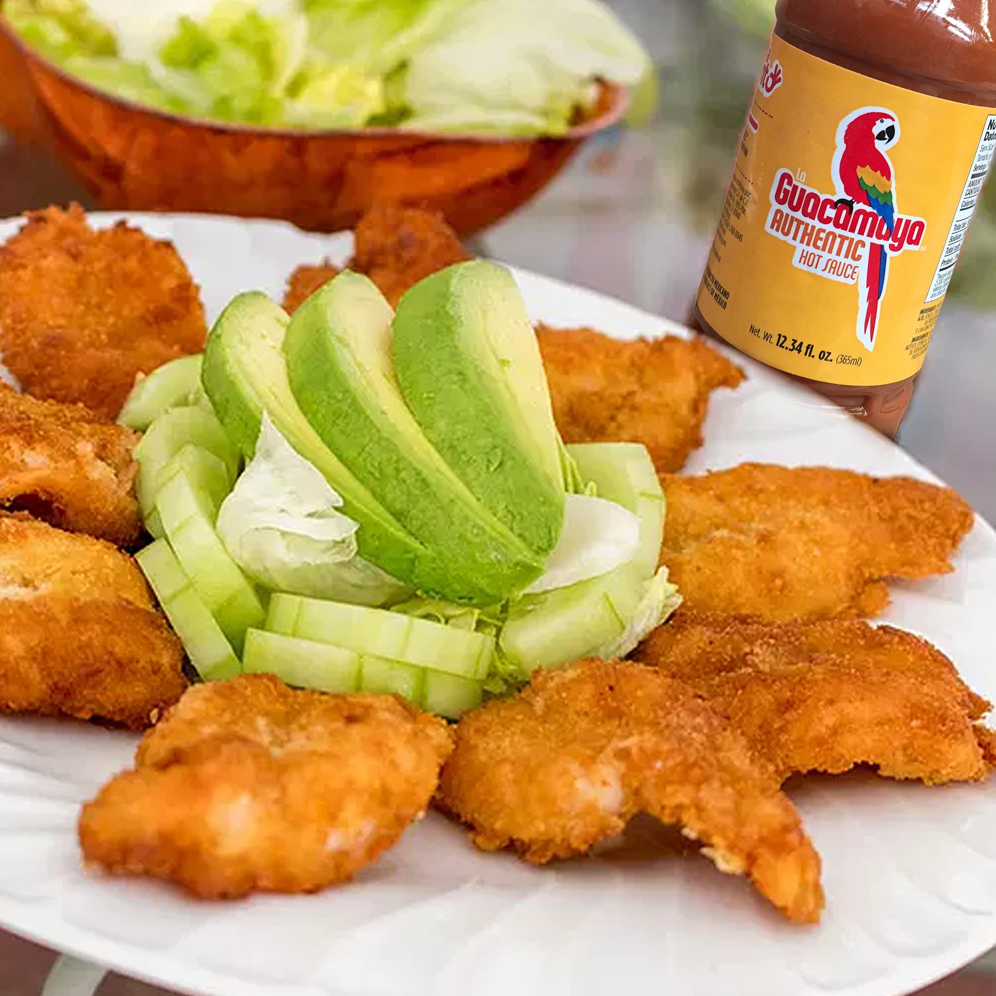 La Guacamaya Authentic Hot Sauce (33.81 fl.oz.) - Mexican Hot Sauce - Salsa Hot - Spicy Sauce Mexican Food - Picante Sauce - Salsas Picantes Mexicanas