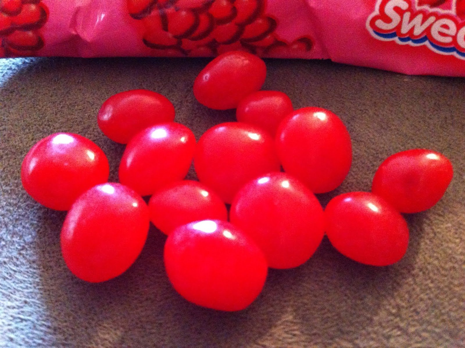 Maynards Beanz Swedish Berries Gummy Candy 60g/2.11oz {Imported from Canada} 18 Pack
