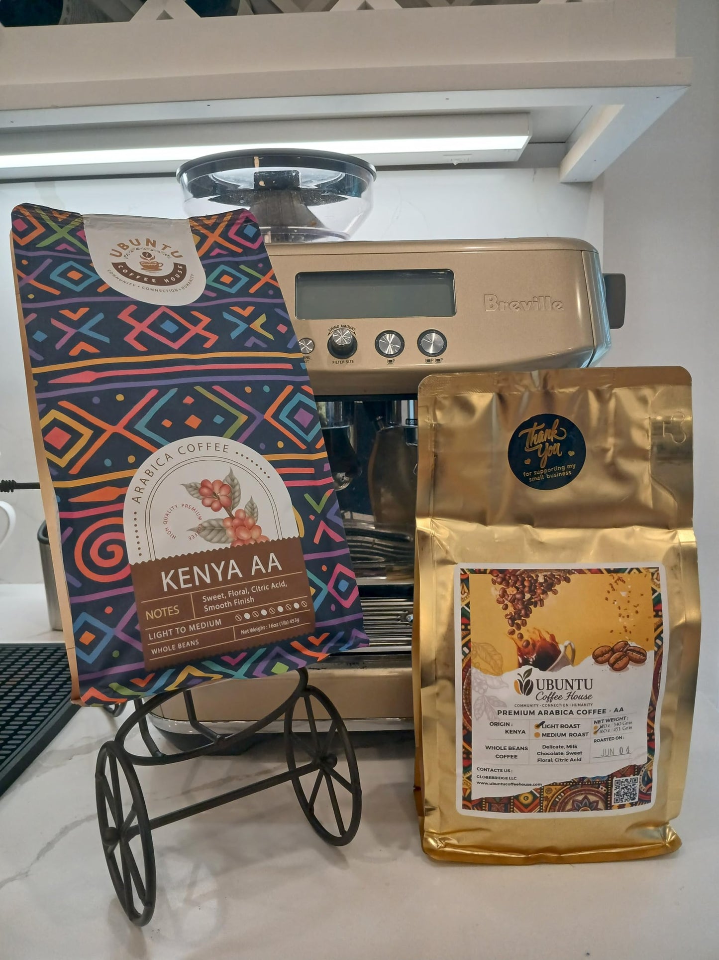 Premium Kenya AA - 100% Single-Origin Arabica Whole Roasted Coffee Beans - Light/Medium Roast - Ethically Sourced from Smallholder (women) Farmers in