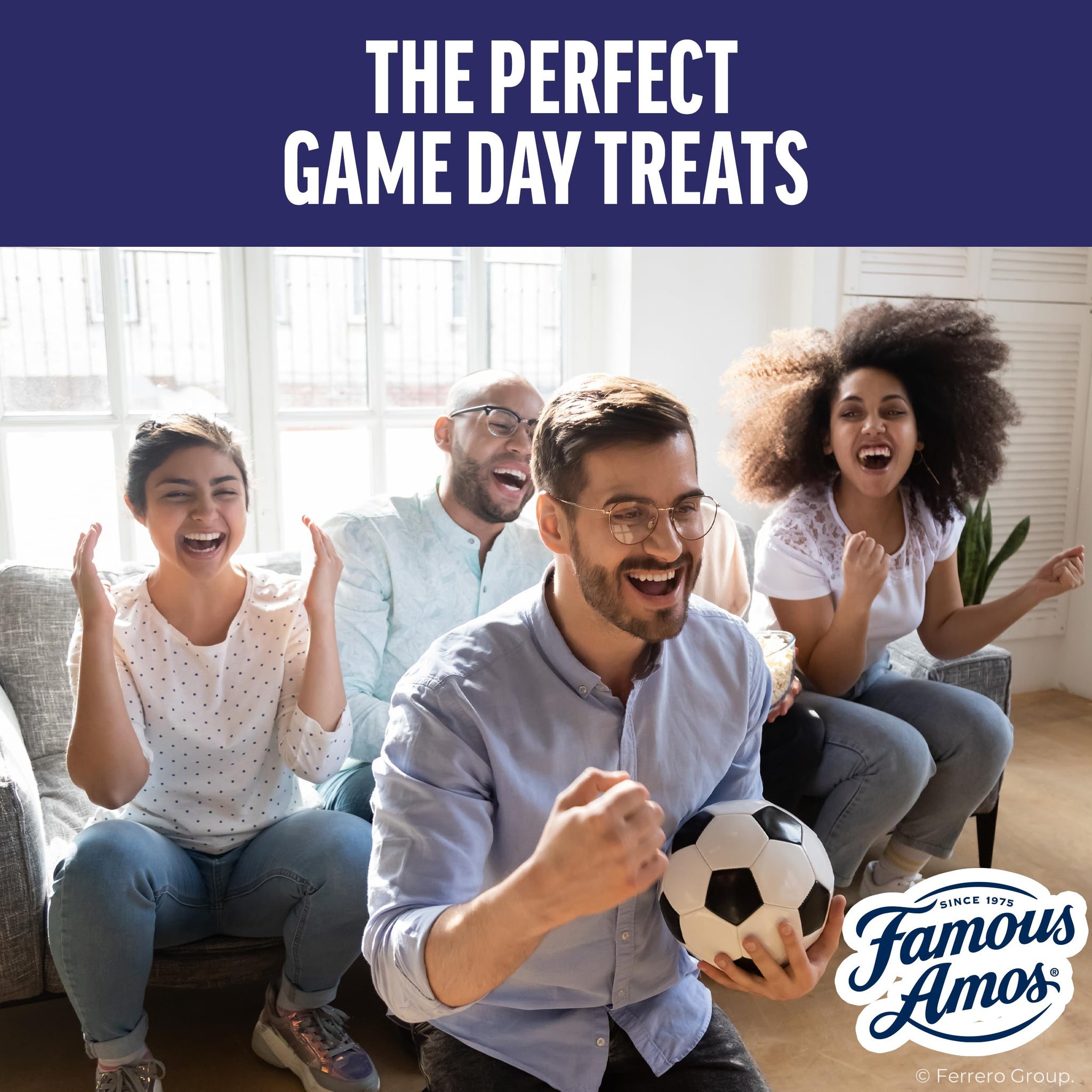 Famous Amos Classic Chocolate Chip Cookies, Bite-size cookies, Sweet Treats, 12 Pack Box, 12 oz