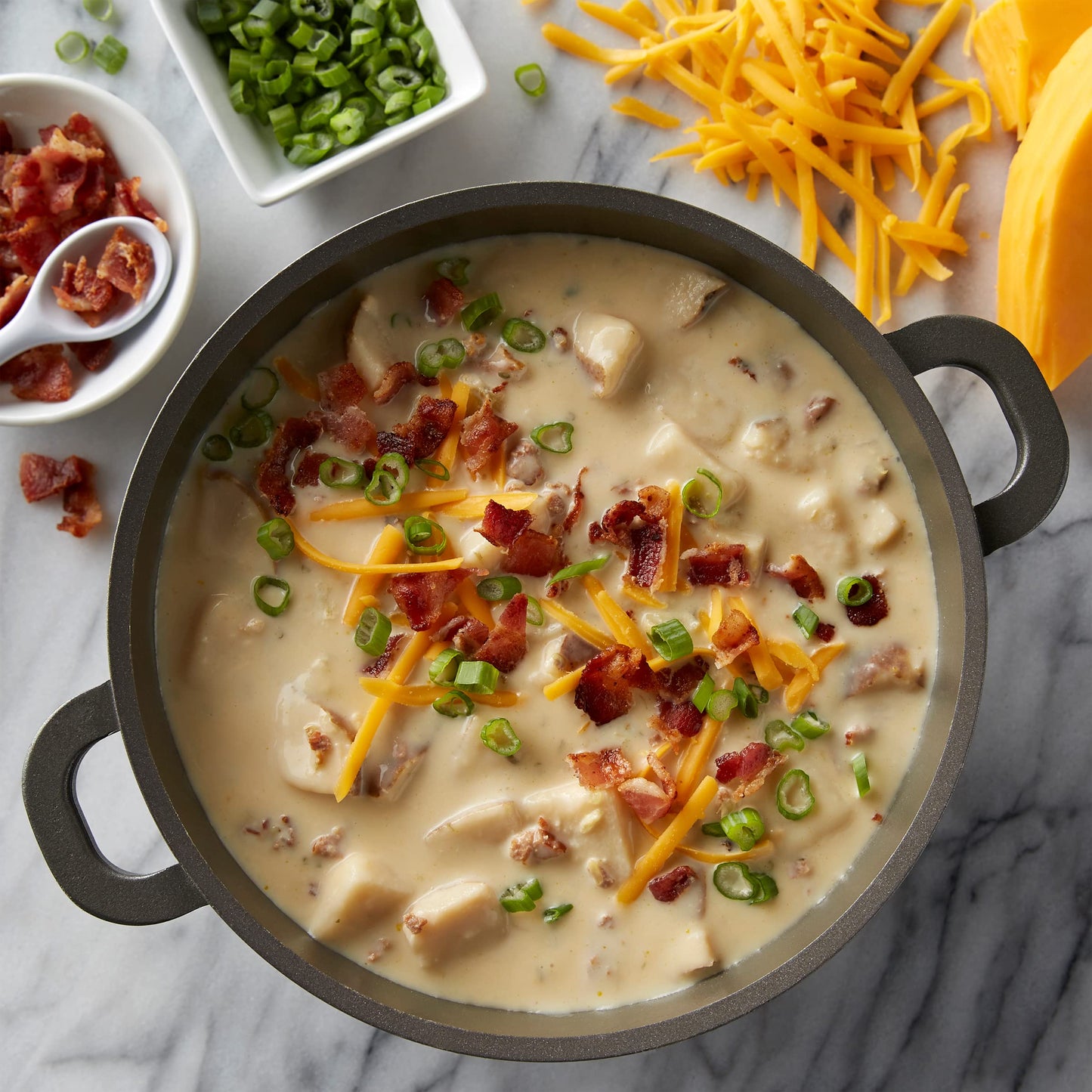 Progresso Loaded Potato with Bacon and Cheese Soup, Rich and Hearty Canned Soup, 18.5 oz