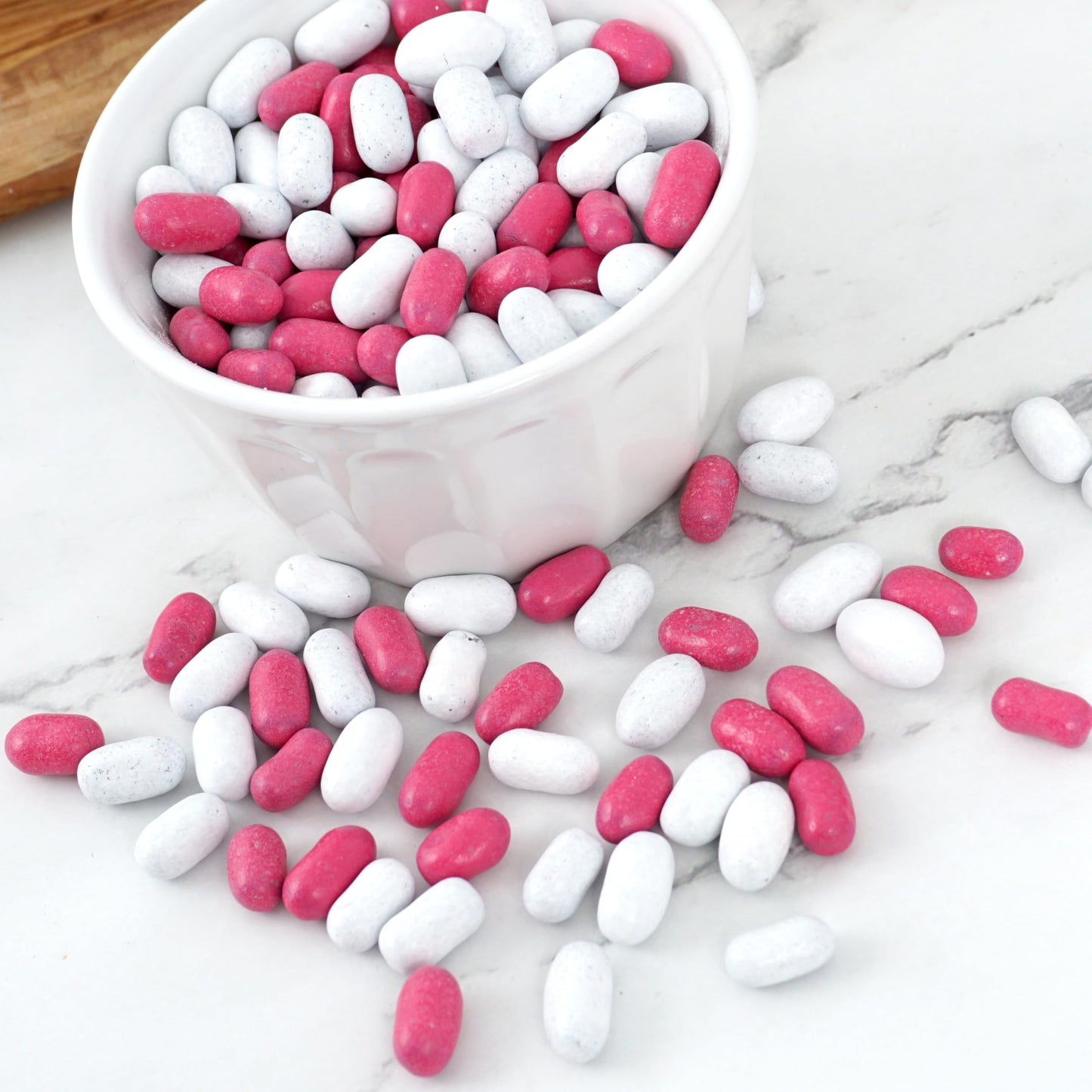Good & Plenty Licorice Candy, Fat Free, 2 Pound Bulk Bag, Old Fashioned Bulk Nostalgic Candy, Licorice Flavored Candy, Pink & White Candy, Gumball