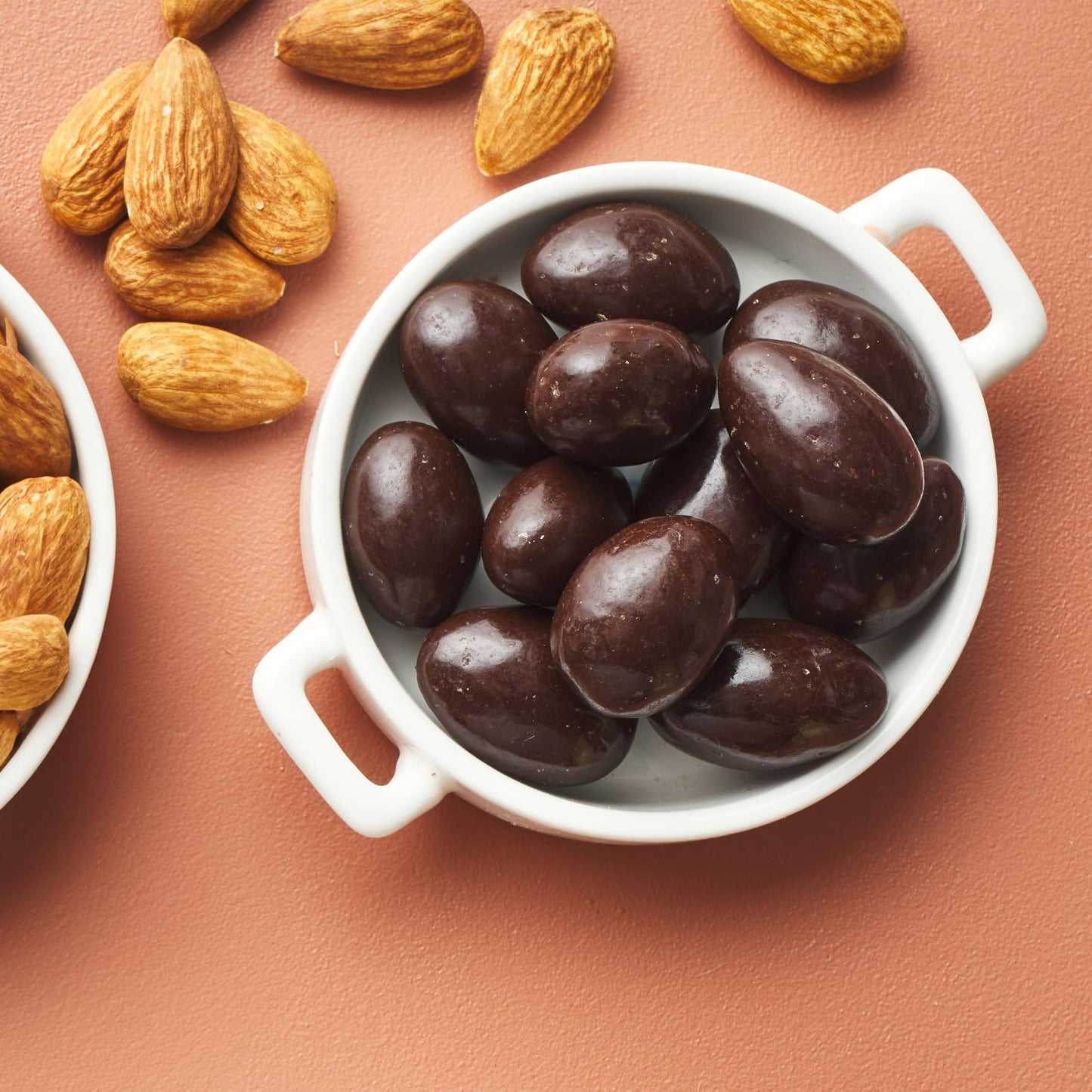 Yupik 60% Dark Chocolate Covered Almonds, 2.2 lb (35.2 oz), Kosher, Whole Nuts, Almonds Dipped in Chocolate, Crunchy & Smooth, Dark Chocolate Candy