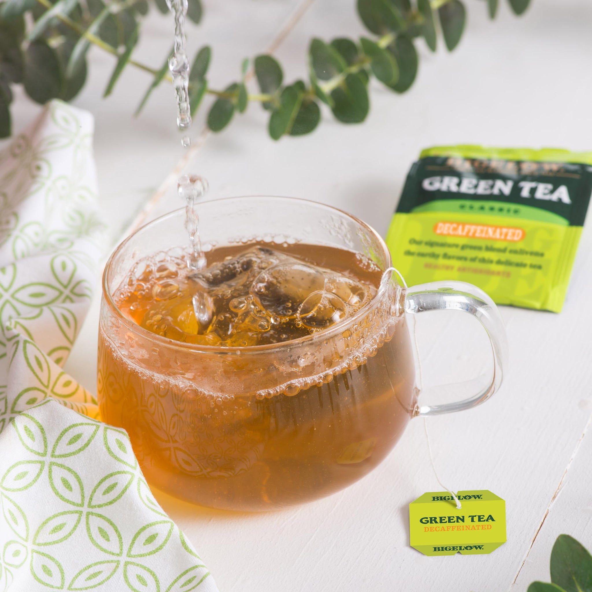 Bigelow Tea Classic Green Tea Decaffeinated, 20 Total Tea Bags (Pack of 1)