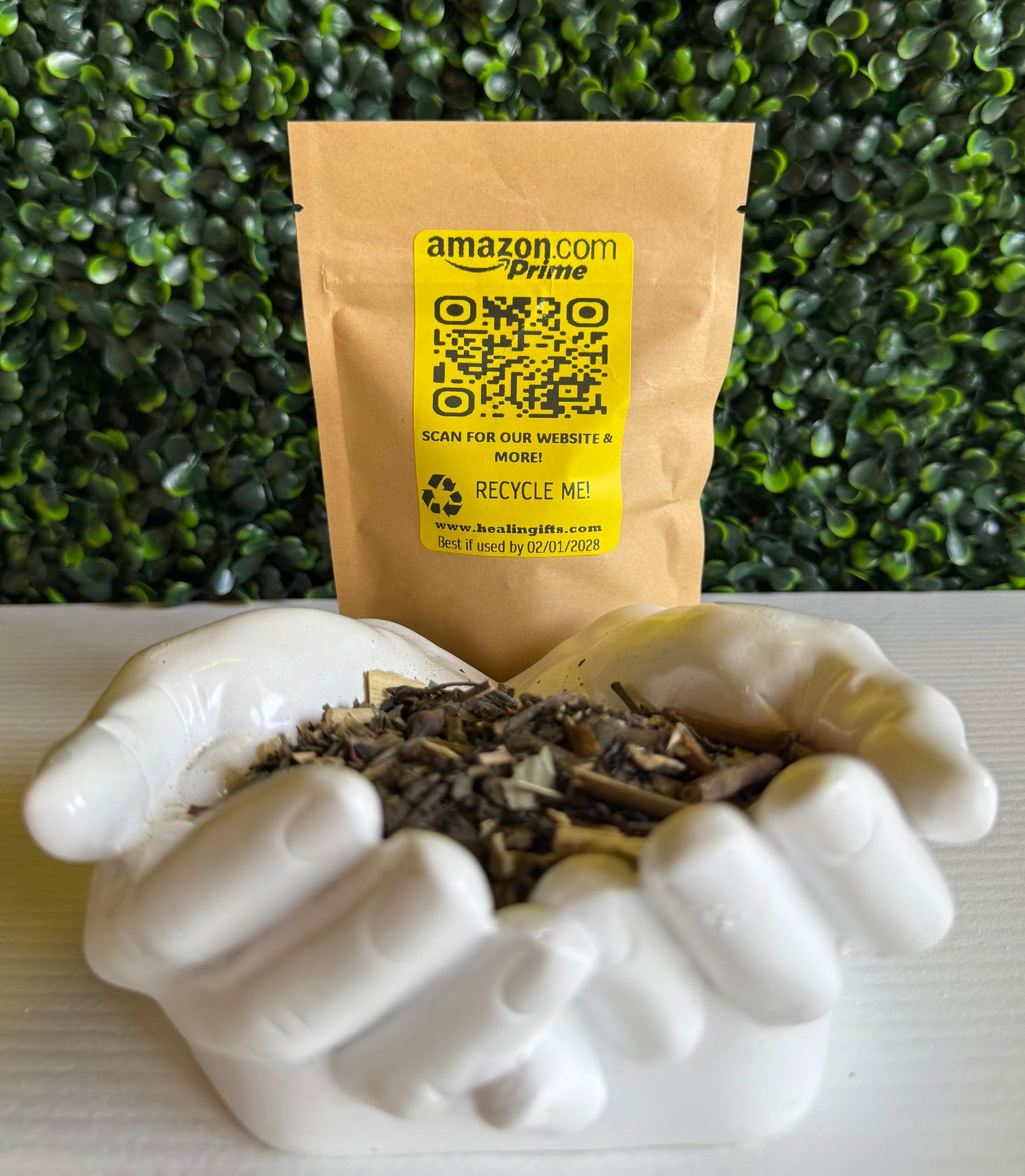 HealinGifts Honeysuckle Muicle 1 oz (28 g) Justicia Spicigera Mexican Honeysuckle Herb in a Resealable Stand-up Kraft Bag