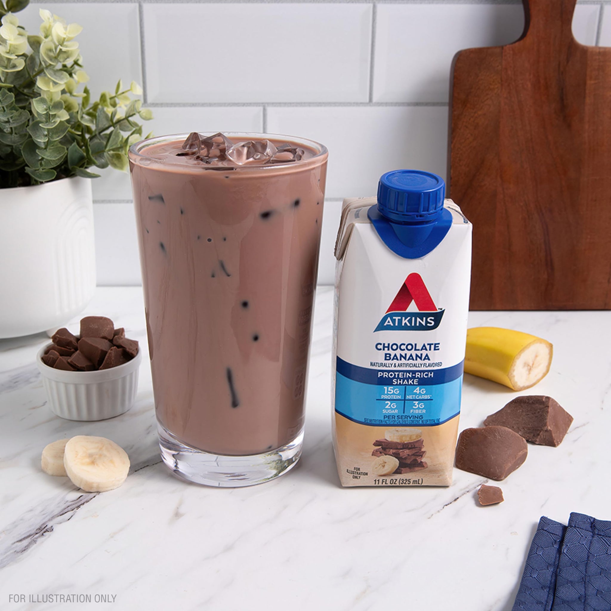 Atkins Chocolate Banana Protein Shake, 15g Protein, 5g Net Carbs, 1g Sugar, Low Carb, High Protein Shake, Banana Breakfast Protein Shake, 4 Pack (11
