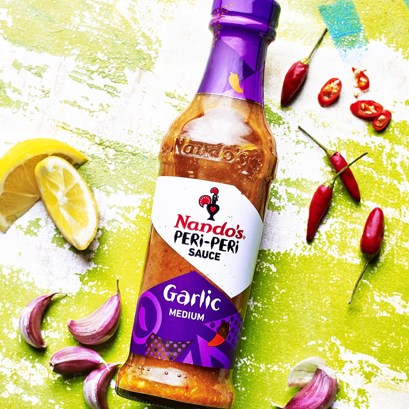 Nandos PERi PERi Garlic Sauce - Spicy Sauces, Seasoning or Marinade for Wings, Meat, Fish or Veg - Non-GMO, No MSG, Gluten Free - 9.2 Oz Garlic