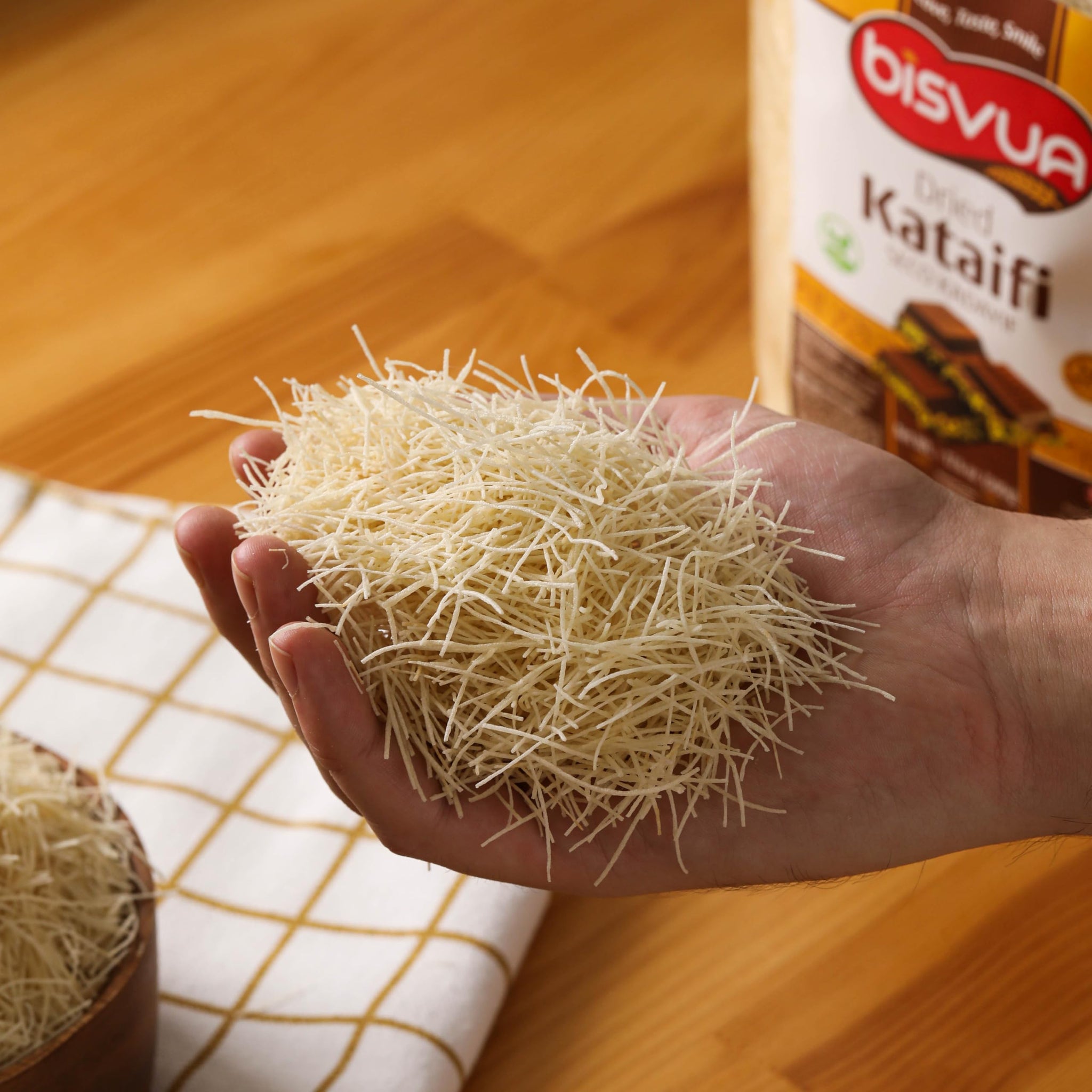 BISVUA Premium Bulk Dried Kataifi (11 lbs) - Golden Dried Shredded Fillo Dough for Commercial Kitchen Dubai Chocolate Bars, Kunafa, Knafeh & Crunchy Dessert Creations Bakery Supply (5 kg Dried Foodservice Kataifi)