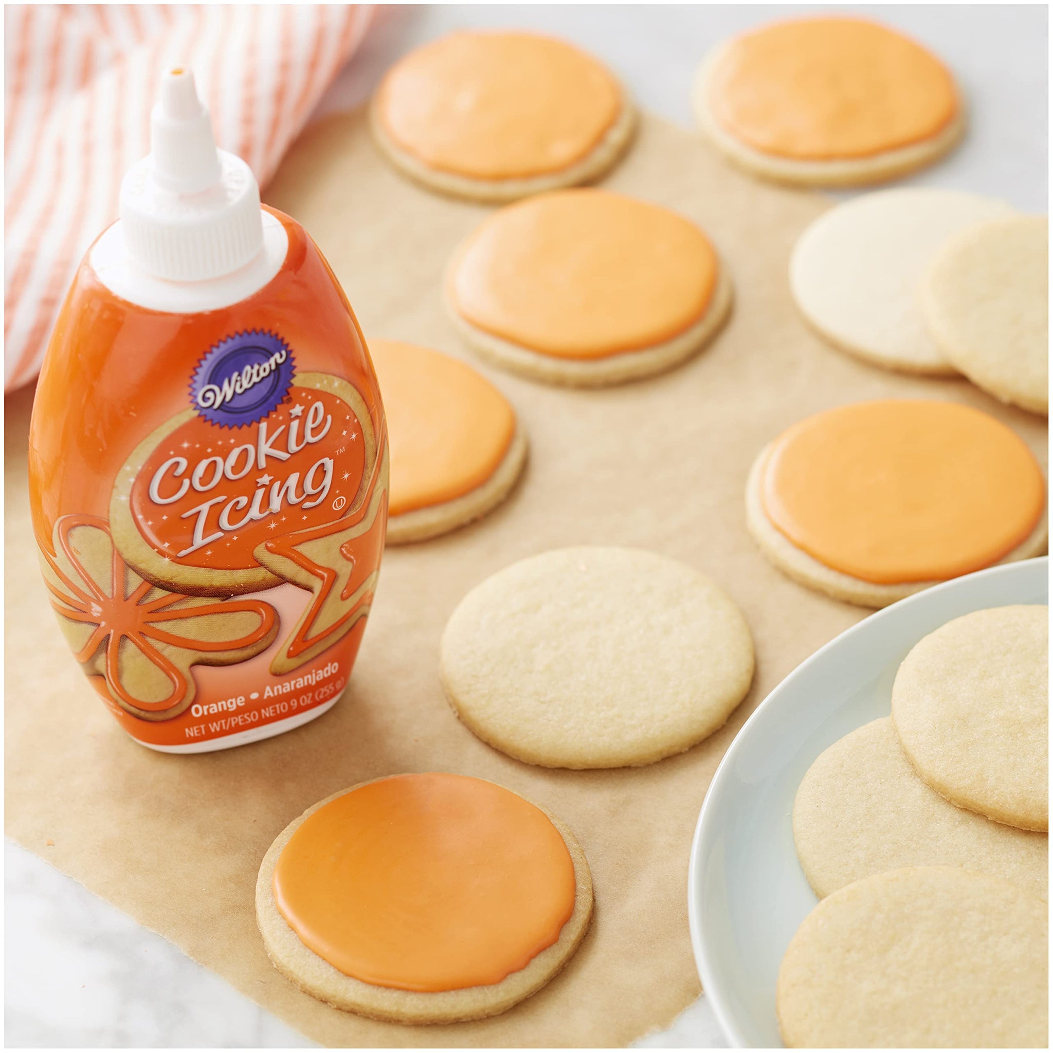 Wilton Cookie Icing, Fast-Drying Squeeze Bottle Icing for Decorating Sugar Cookies & Gingerbread, 7.5 oz., Orange, Packaging May Vary