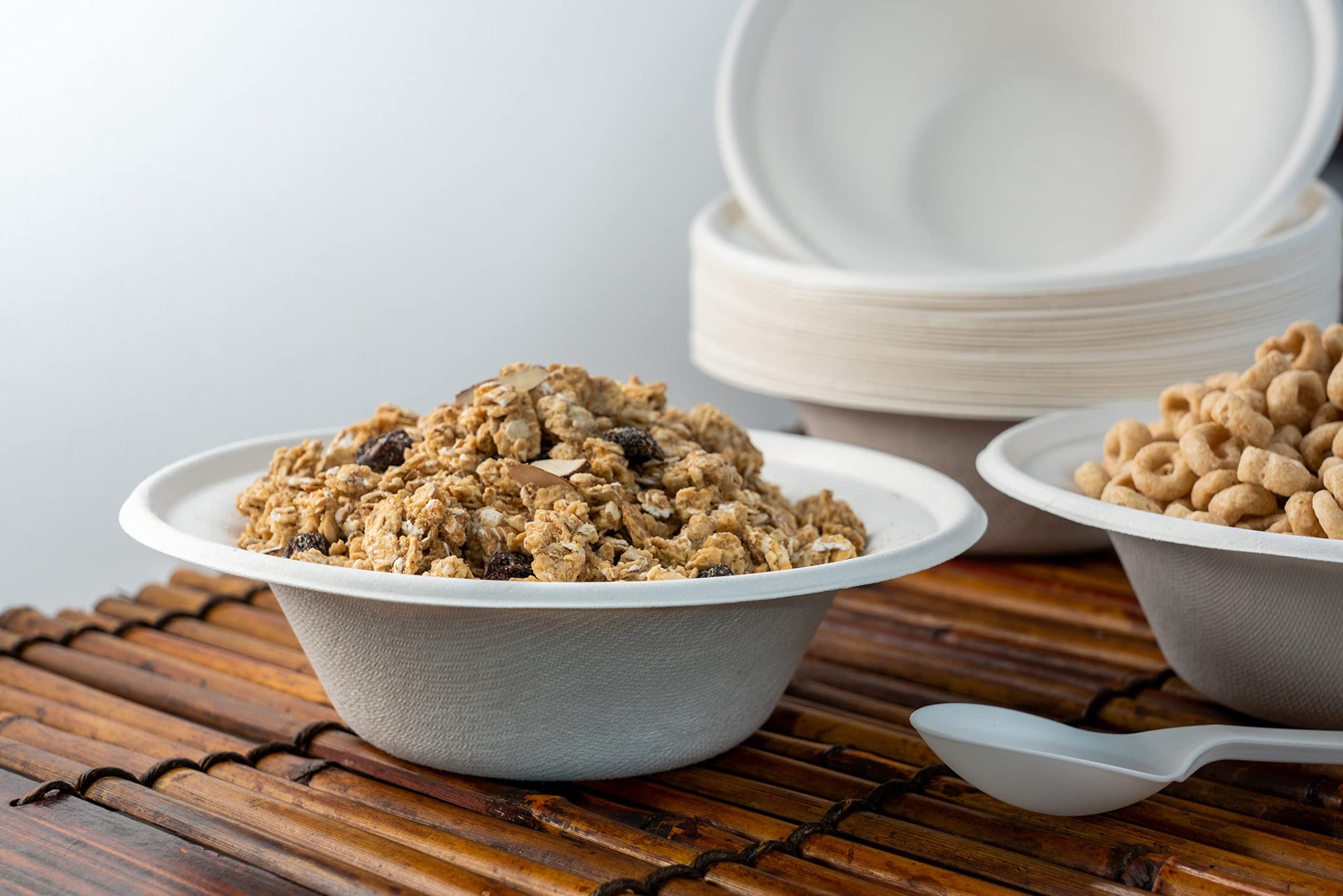 150 Count Green Wave, 12 oz disposable, compostable white round bowls | Eco friendly product made of Bagasse with Heavy Duty quality, alternative