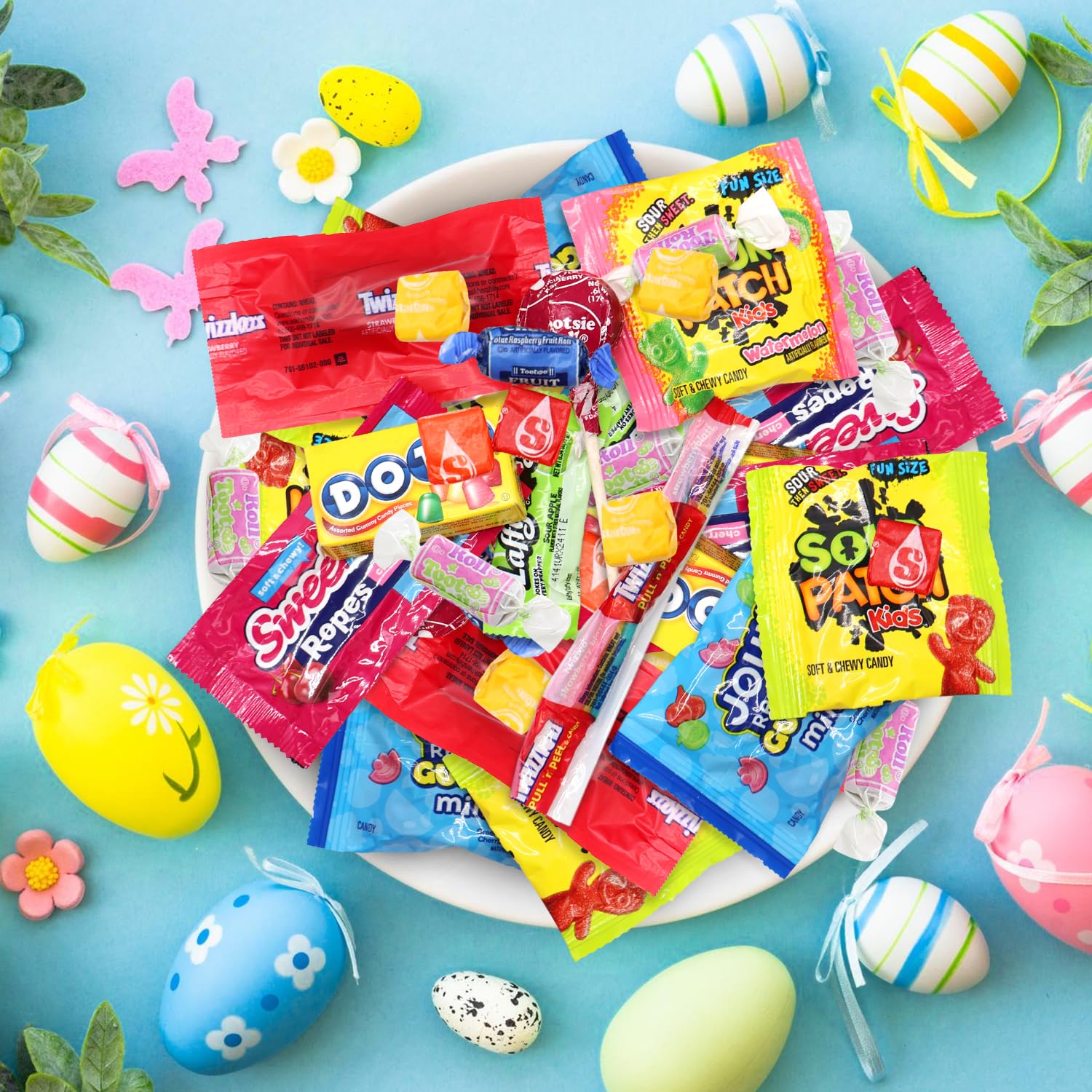 Bulk Candy Variety Pack - 4 Pound (Approx. 200 Pieces) Individually Wrapped Assorted Hard Candies, Taffy & Lollipops, Party Candy Mix for Piñata