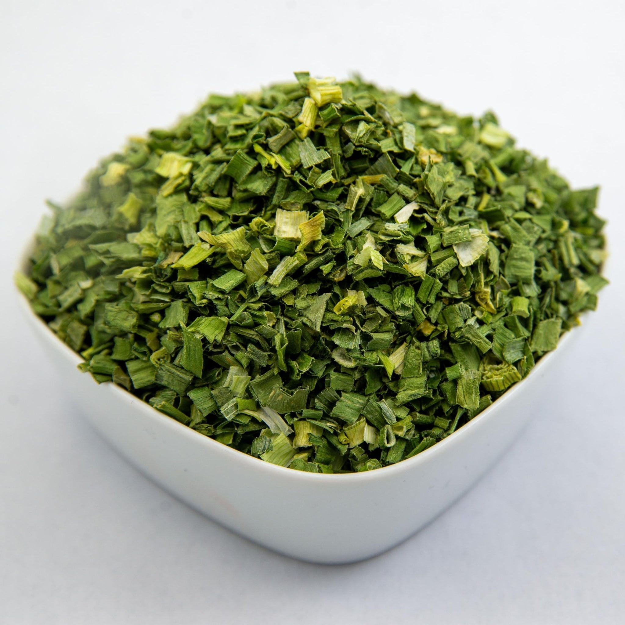 1 lb Chives Dried - Bulk Ideal for Cooking and Seasoning - Cebollin Leaves, 16 oz Chives Dehydrated - Despensa Colombiana