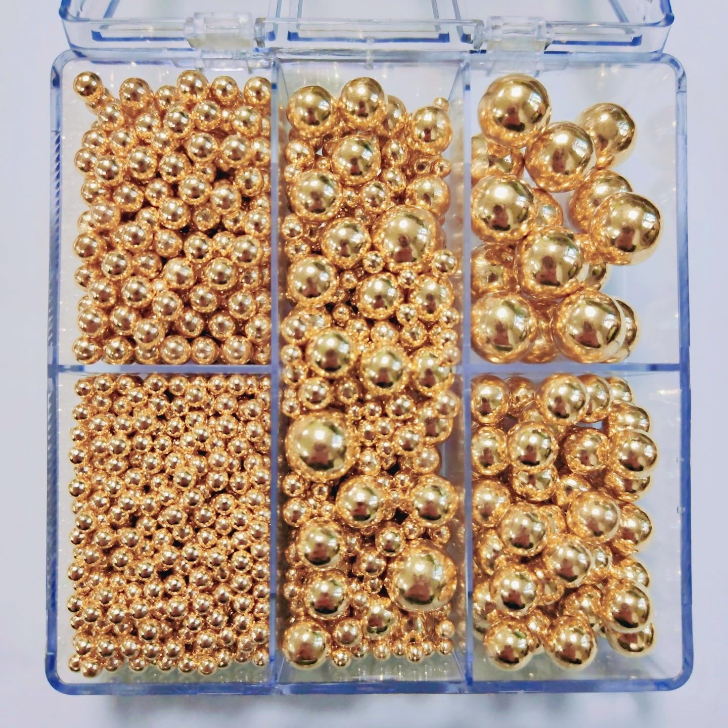 HeDeon&Rles Gold Pearls Sprinkles for Baking Gold Sprinkles 90g/3.17oz 4 Size Mix Edible Gold Preals for Cake Cupcake Pancake Ice Cream Decoration