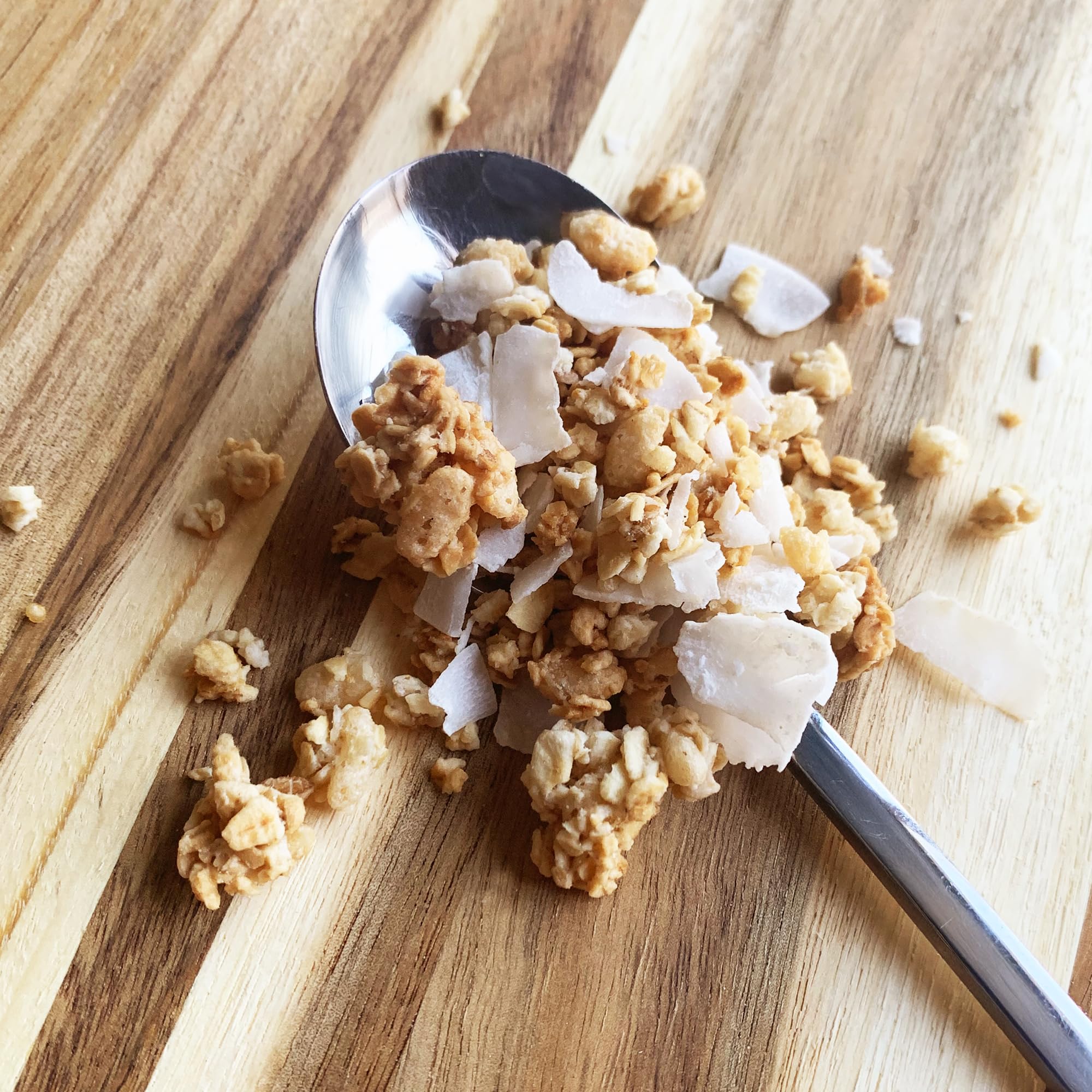 Kin Kitchen non-GMO Granola & Organic Quinoa Crisps, in a Glass Jar Recyclable and Resusable. Made with Real Fruit. No Artificial Colors, Flavors, or