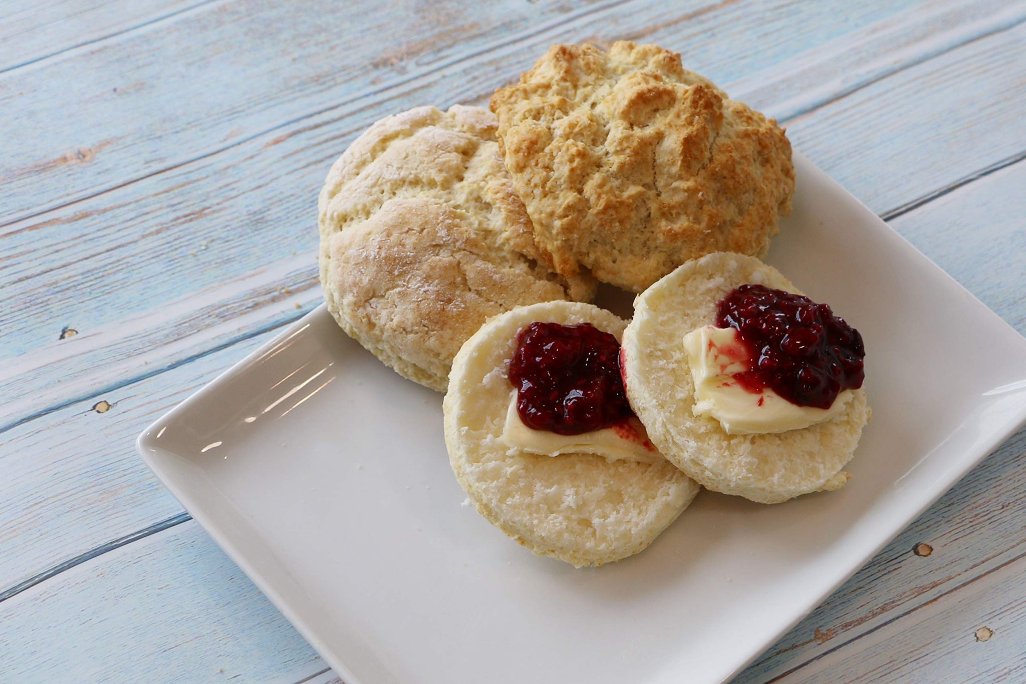 Mom's Place Gluten-Free Buttermilk Biscuit Mix | Dairy Free & Easy to Prepare | Nut Free, Soy Free, Non-GMO | Makes 8-9 Fluffy Biscuits